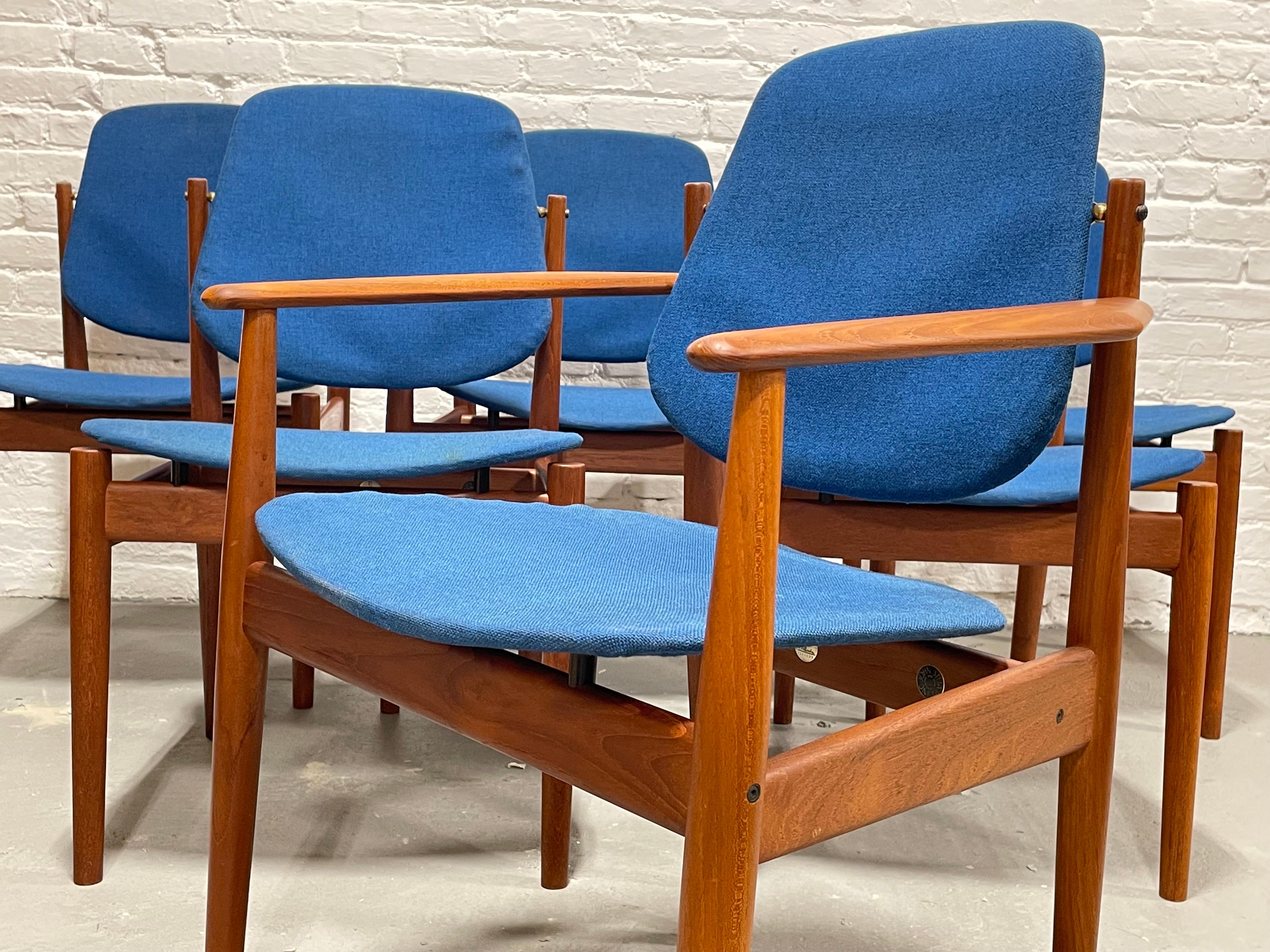 Midcentury Danish Teak Dining Chairs by Arne Vodder for France & Daverkosen In Good Condition For Sale In Weehawken, NJ