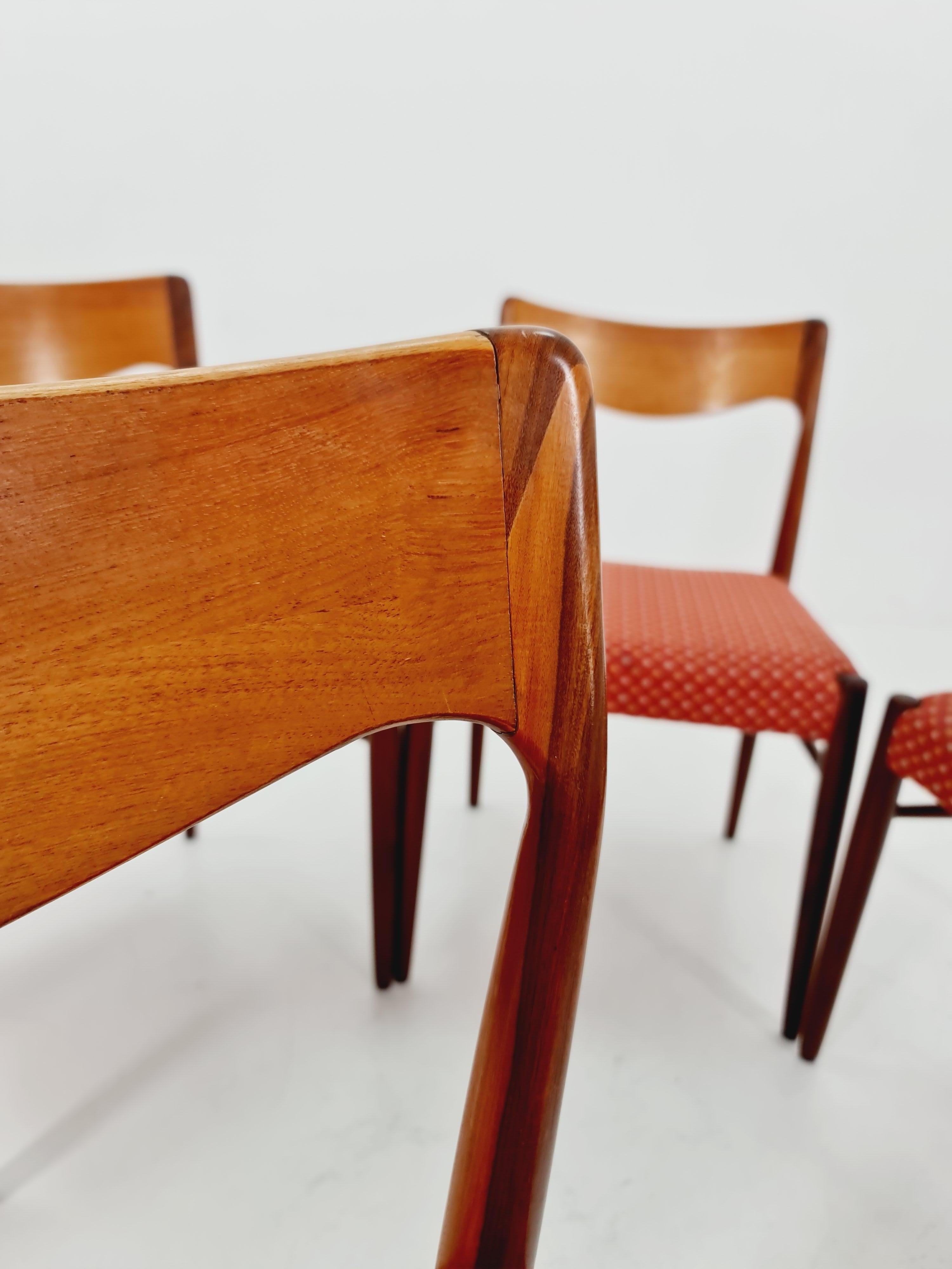 Metà XX secolo Sedie da pranzo danesi in teak del Mid Century di Niels O.Moller, anni '60, set di 6 pezzi in vendita