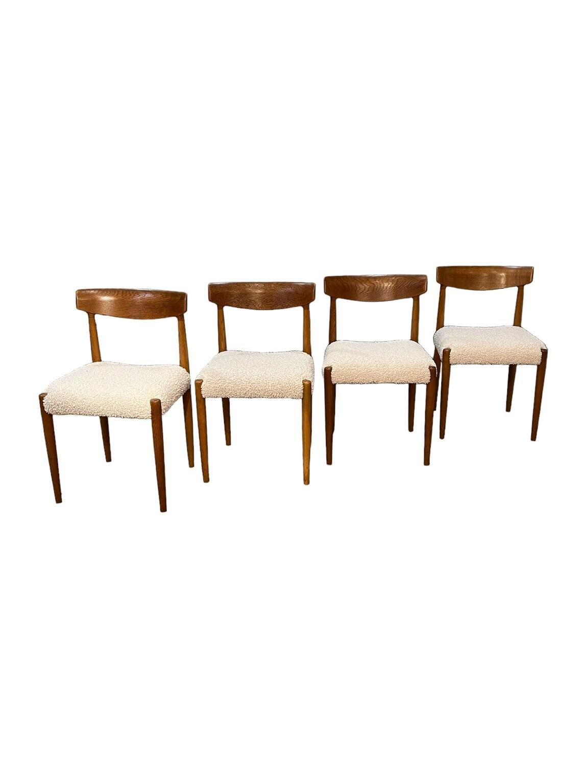 Mid-Century Modern Chaises de salle à manger en teck danois du milieu du siècle, ensemble de 4 en vente