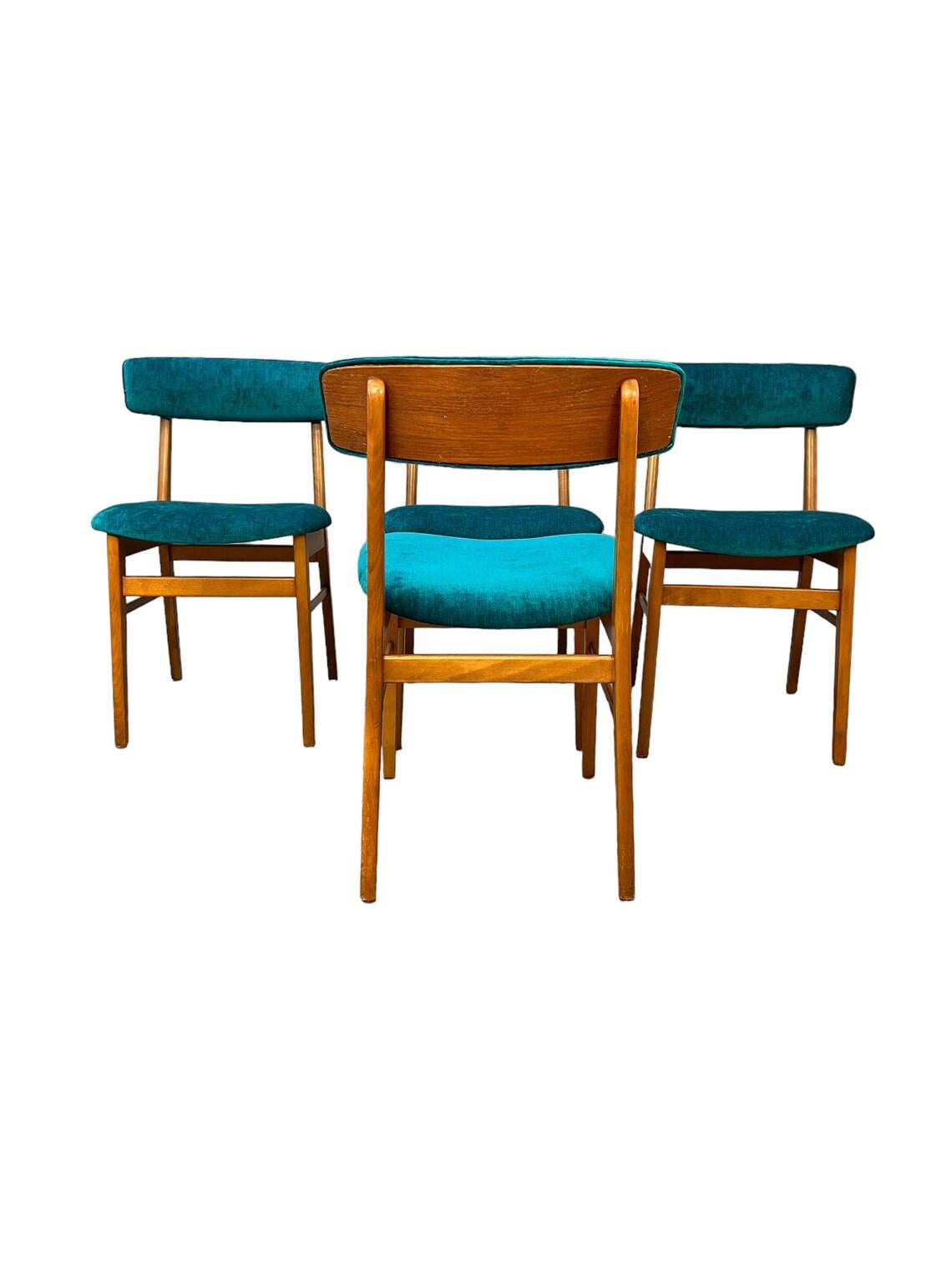 Mid-Century Modern Chaises de salle à manger en teck danois du milieu du siècle, ensemble de 4 chaises en vente