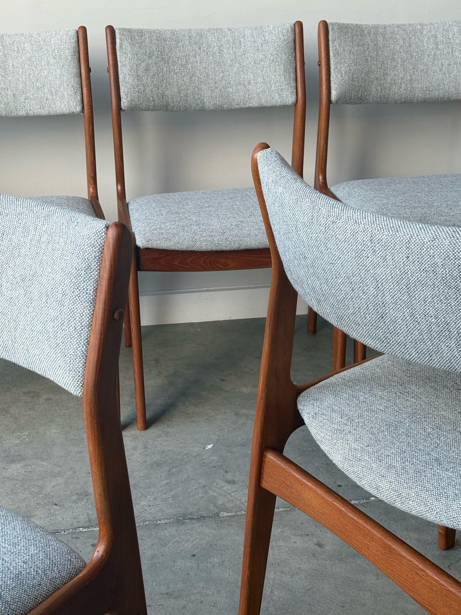 Mid-Century Danish Teak Dining Chairs - Set of Six In Good Condition In Raleigh, NC