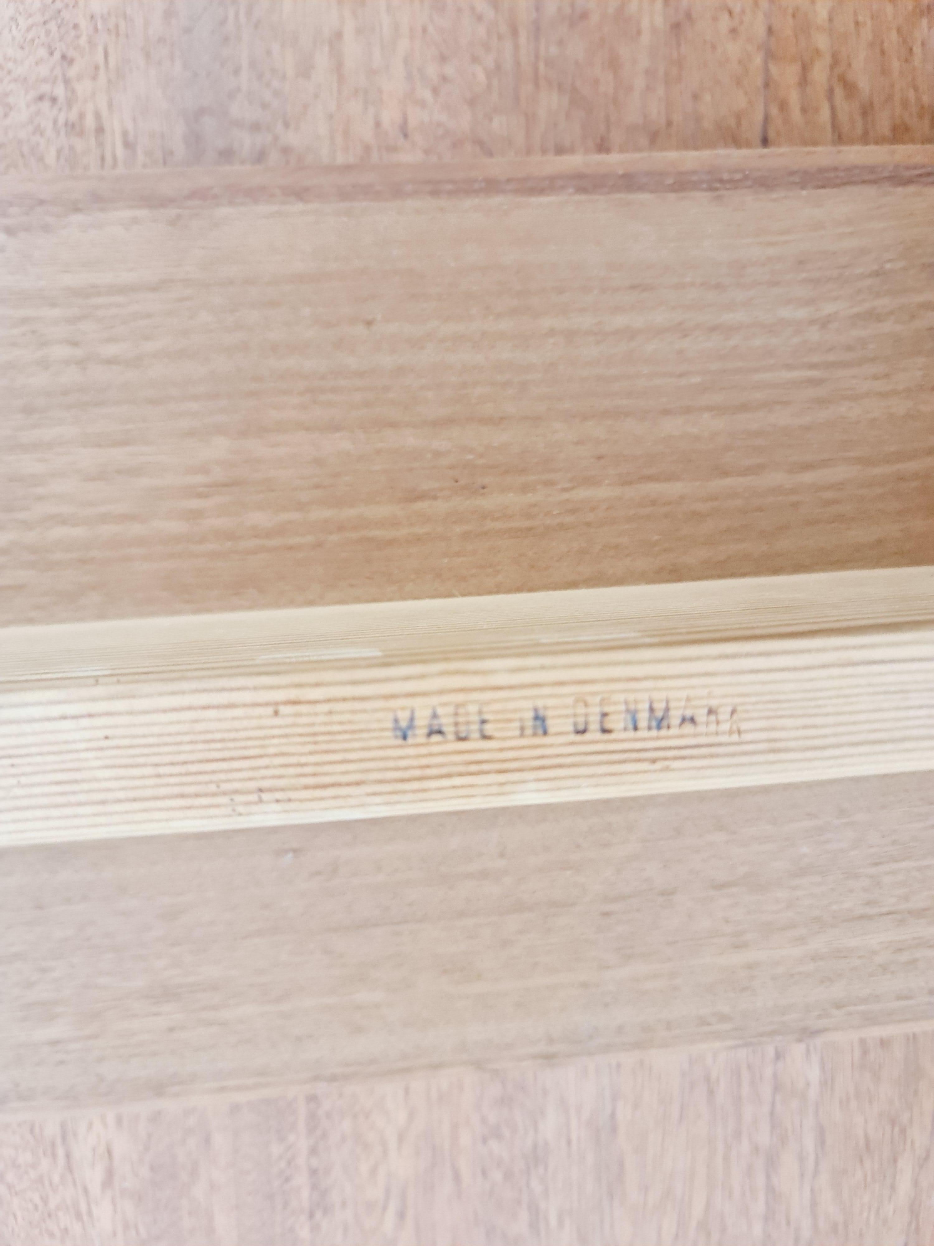 Table de salle à manger danoise en teck du milieu du siècle par A&M , années 1960 en vente 5