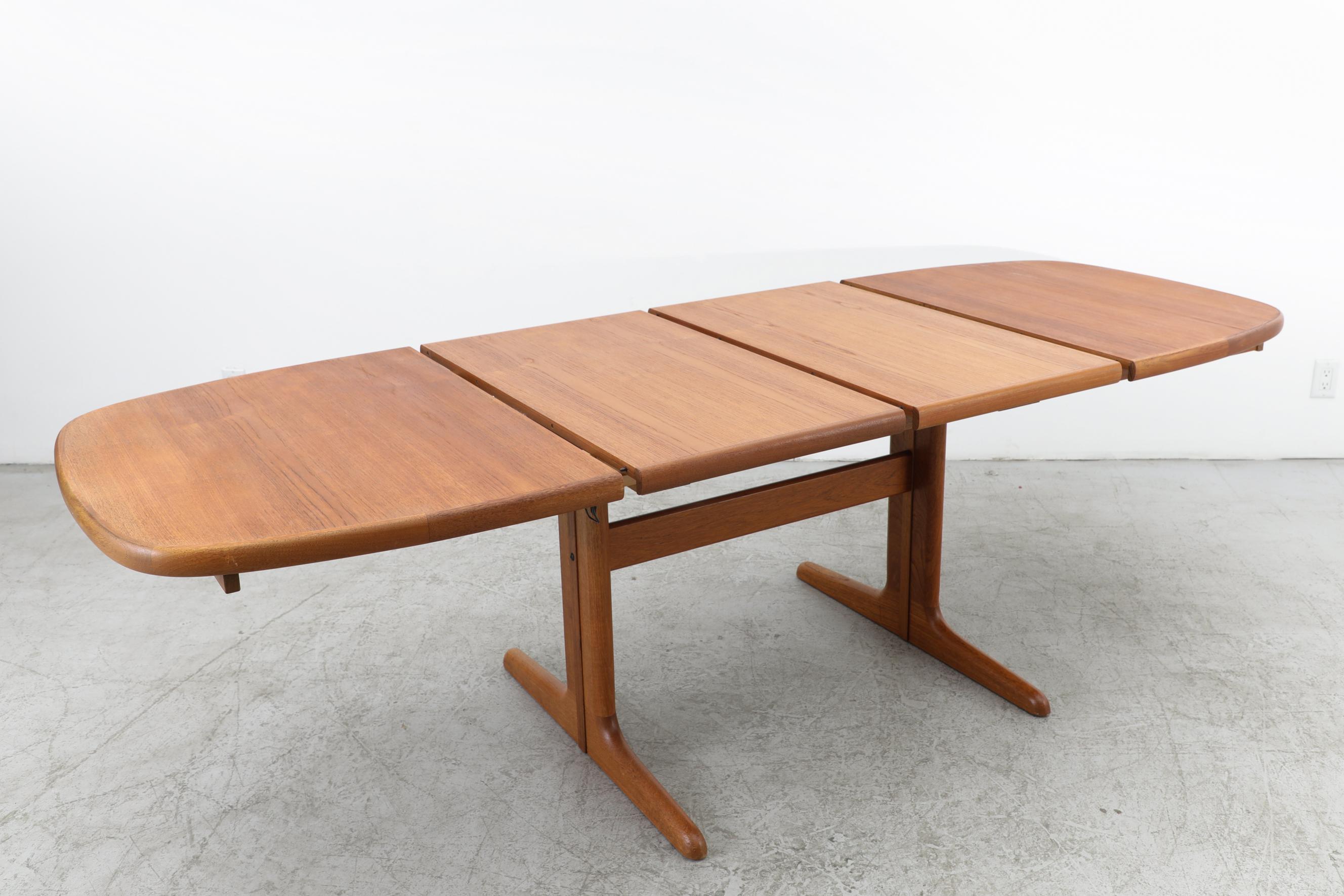 Mid-Century Danish Teak Dining Table by Skovby Møbelfabrik, 1970's 4