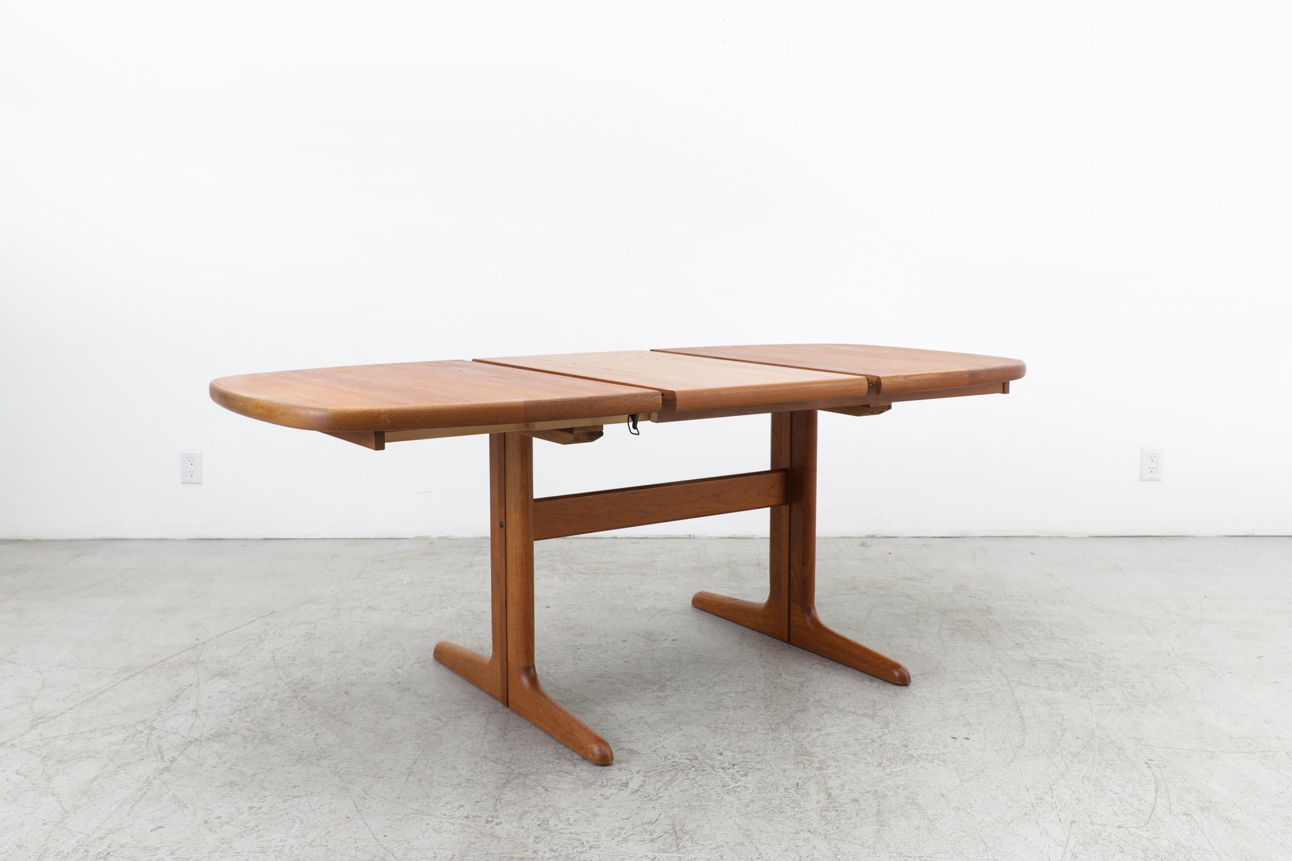 Mid-Century Danish Teak Dining Table by Skovby Møbelfabrik, 1970's 2