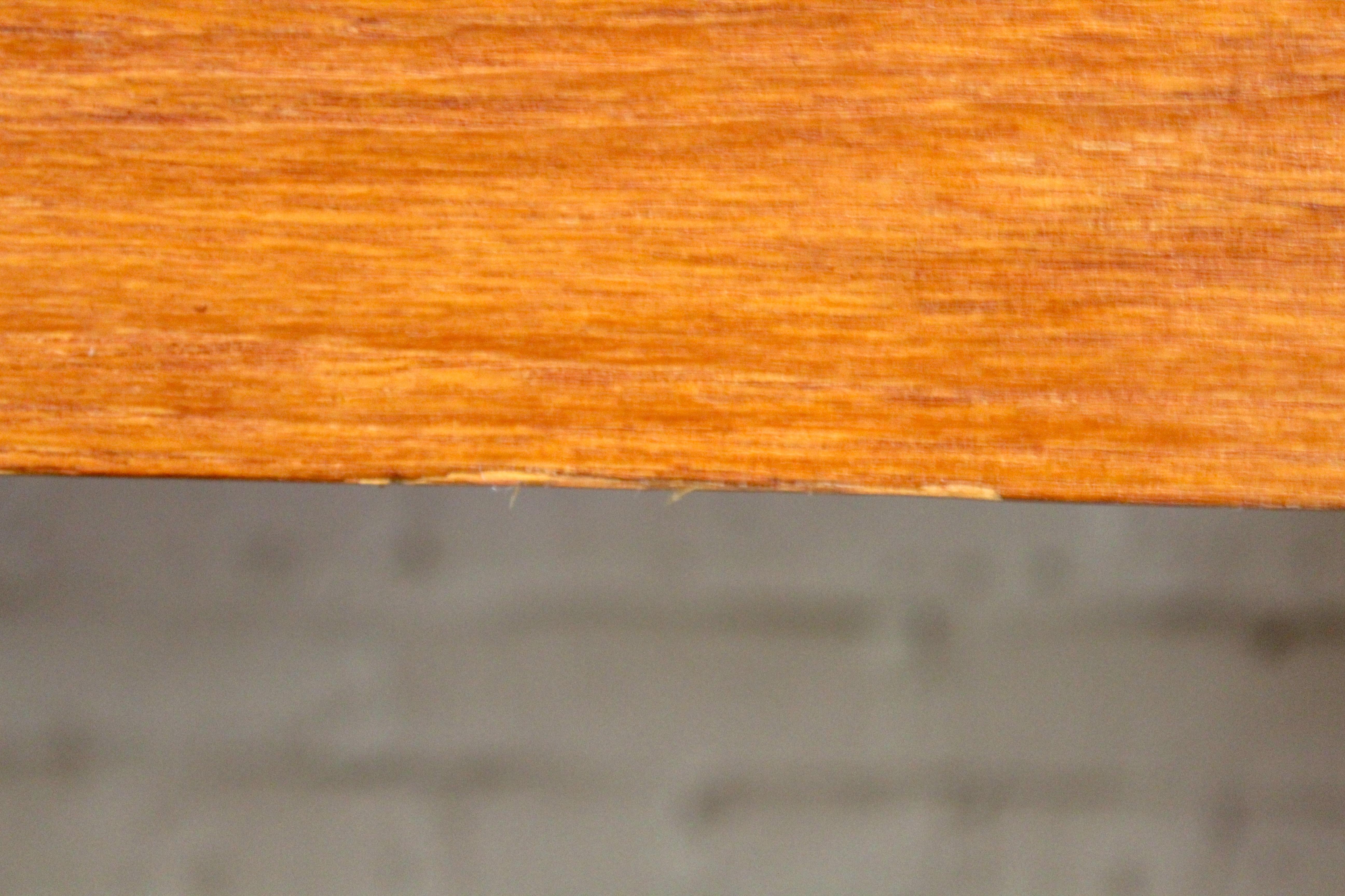 Mesa danesa de madera de teca de mediados de siglo con hoja extensible en venta 10