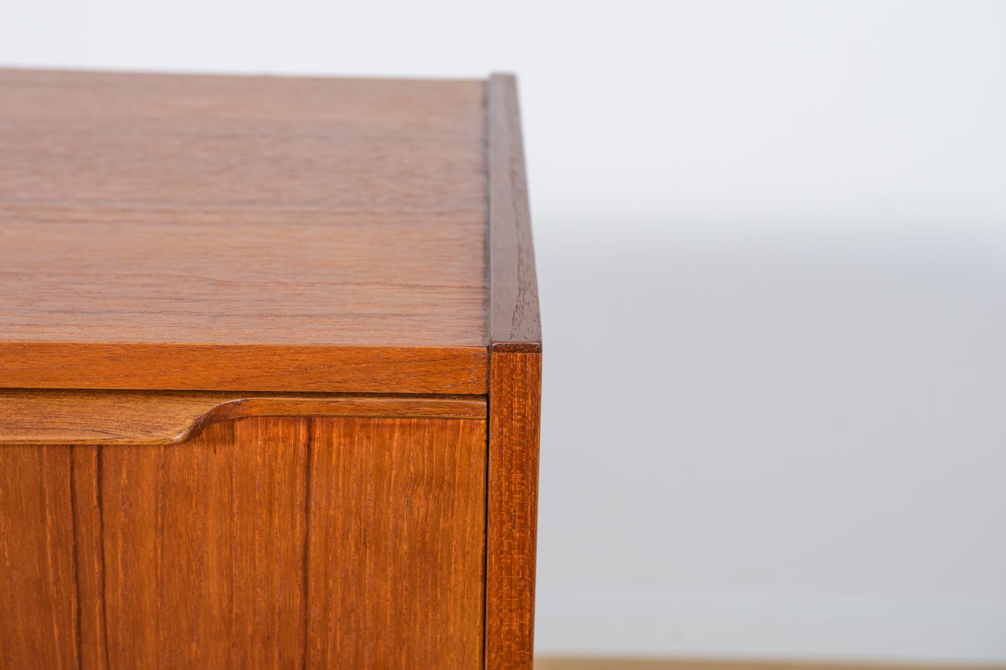 Mid-Century Danish Teak Dresser, 1960s For Sale 9