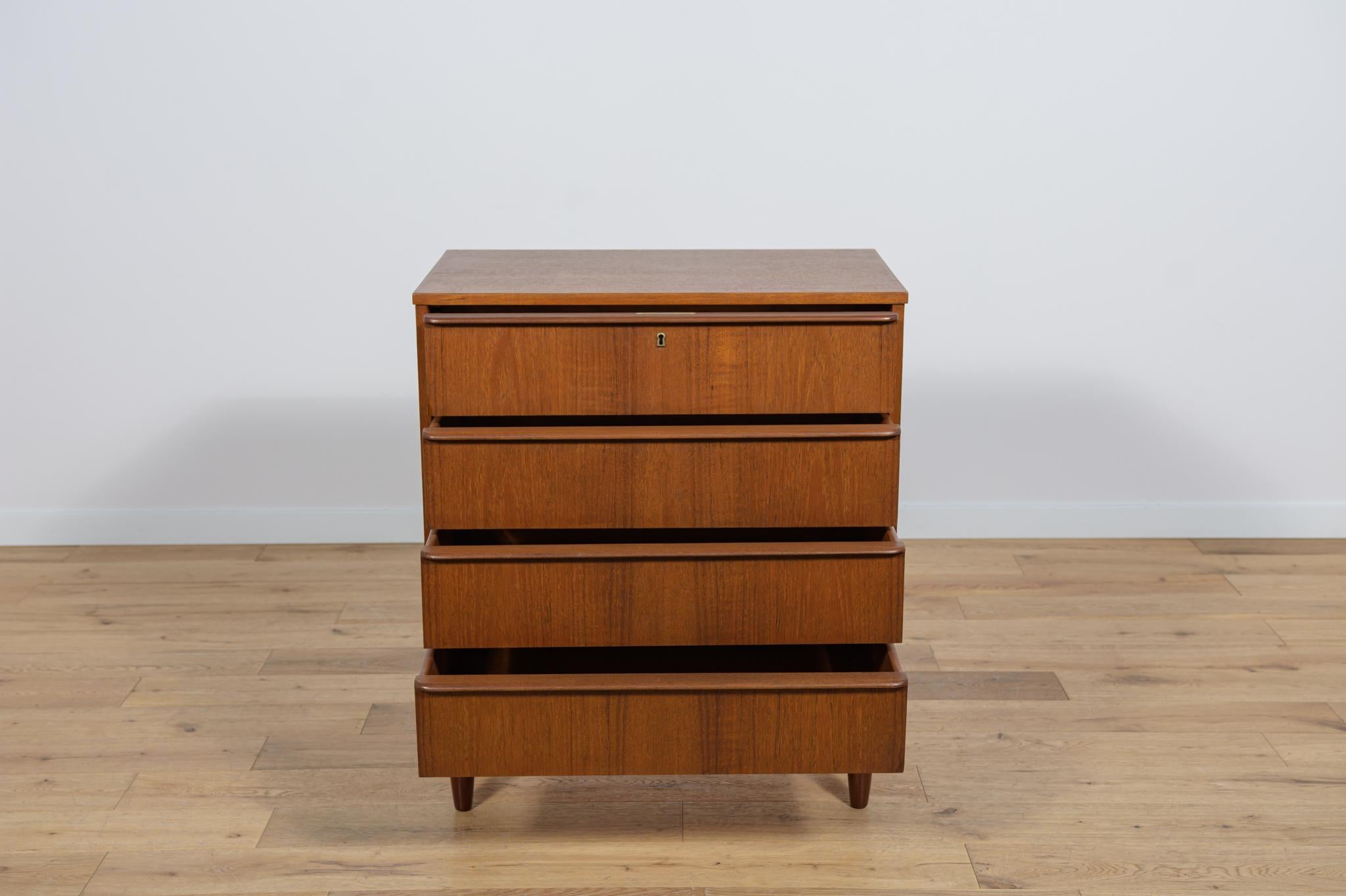Mid-Century Danish Teak Dresser, 1960s For Sale 2