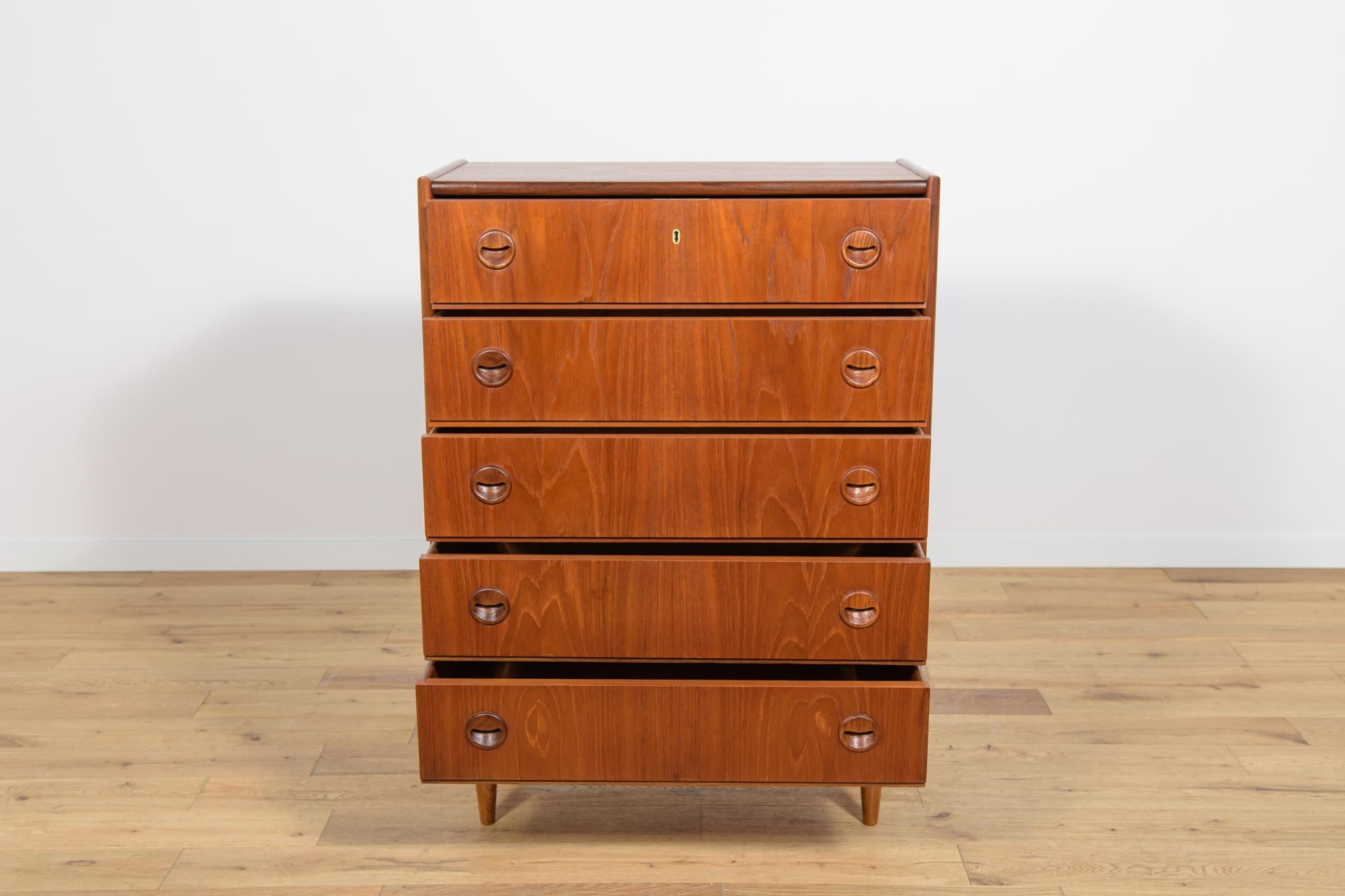 Mid-Century Danish Teak Dresser, 1960s. For Sale 3