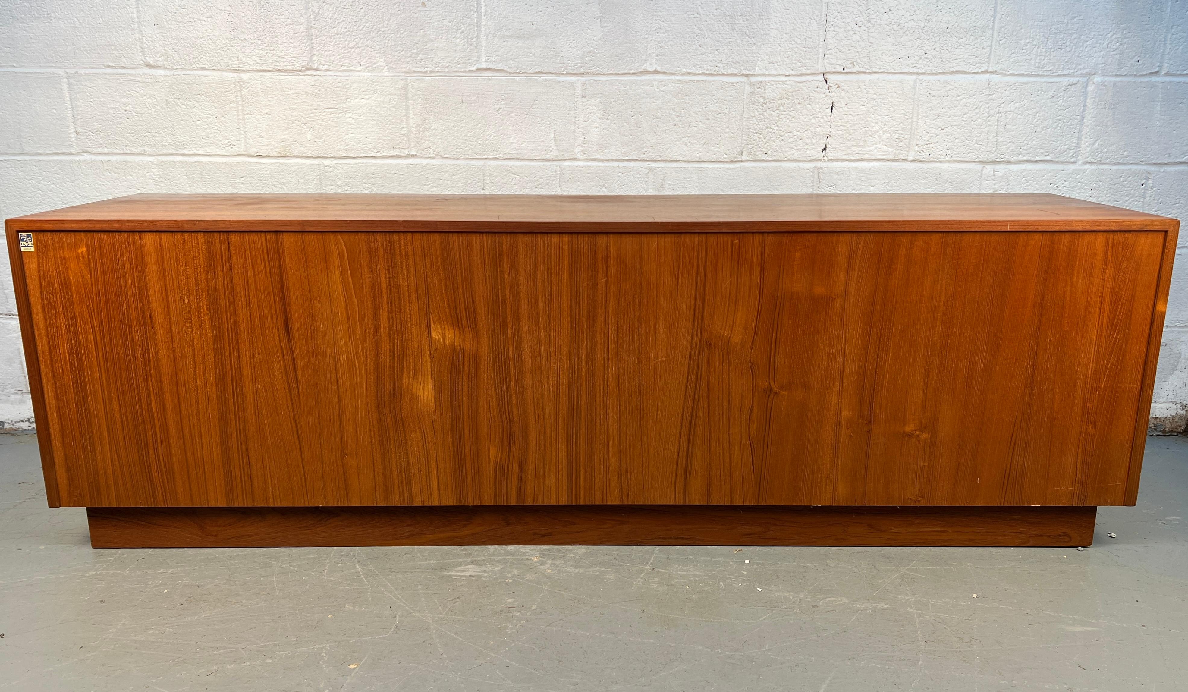 Mid-Century Danish Teak Dresser by BPSM of Denmark in vendita 11