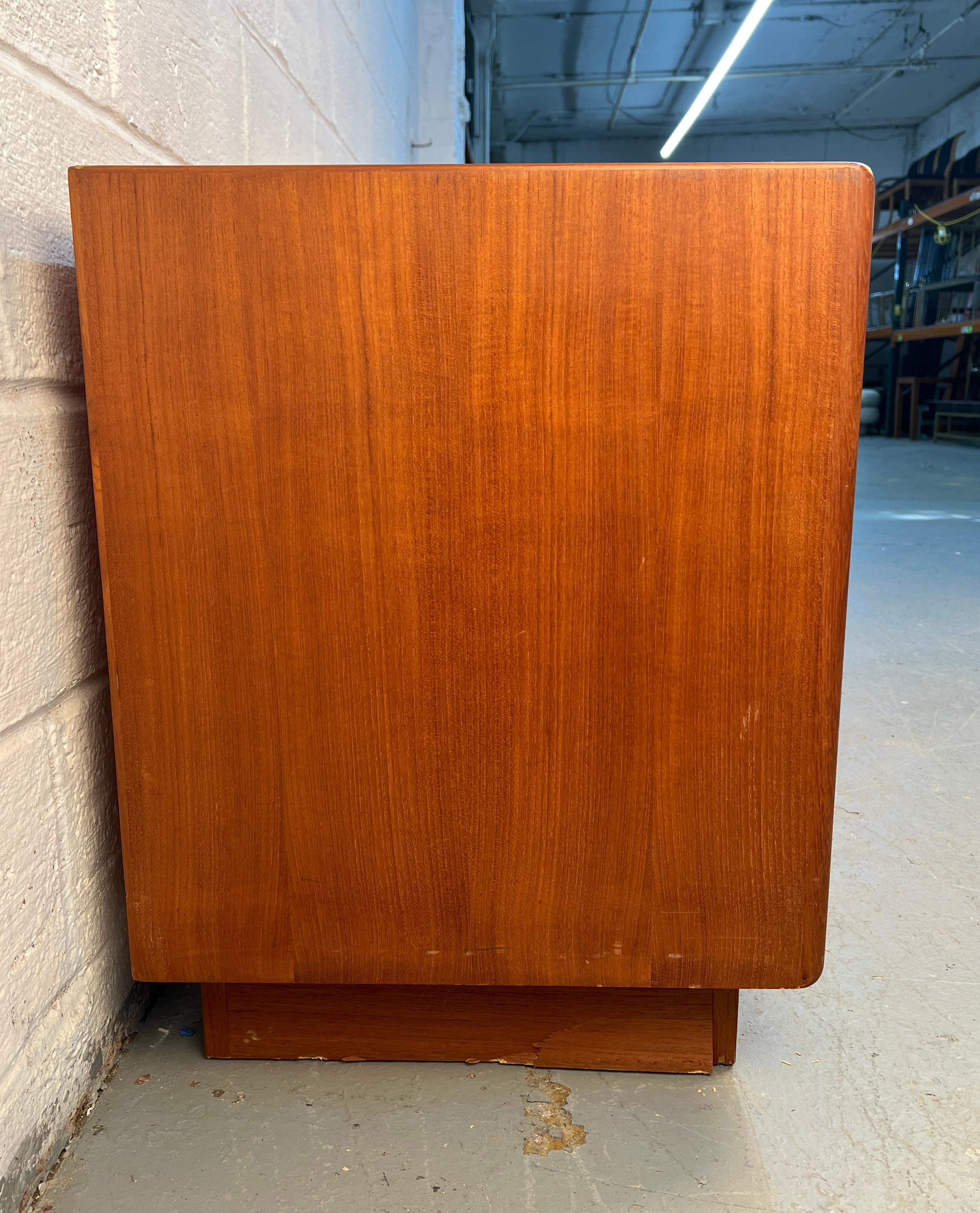 Mid-Century Danish Teak Dresser by BPSM of Denmark in vendita 2