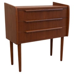 Vintage Mid-Century Danish Teak Dresser or Nightstand, 1960s.