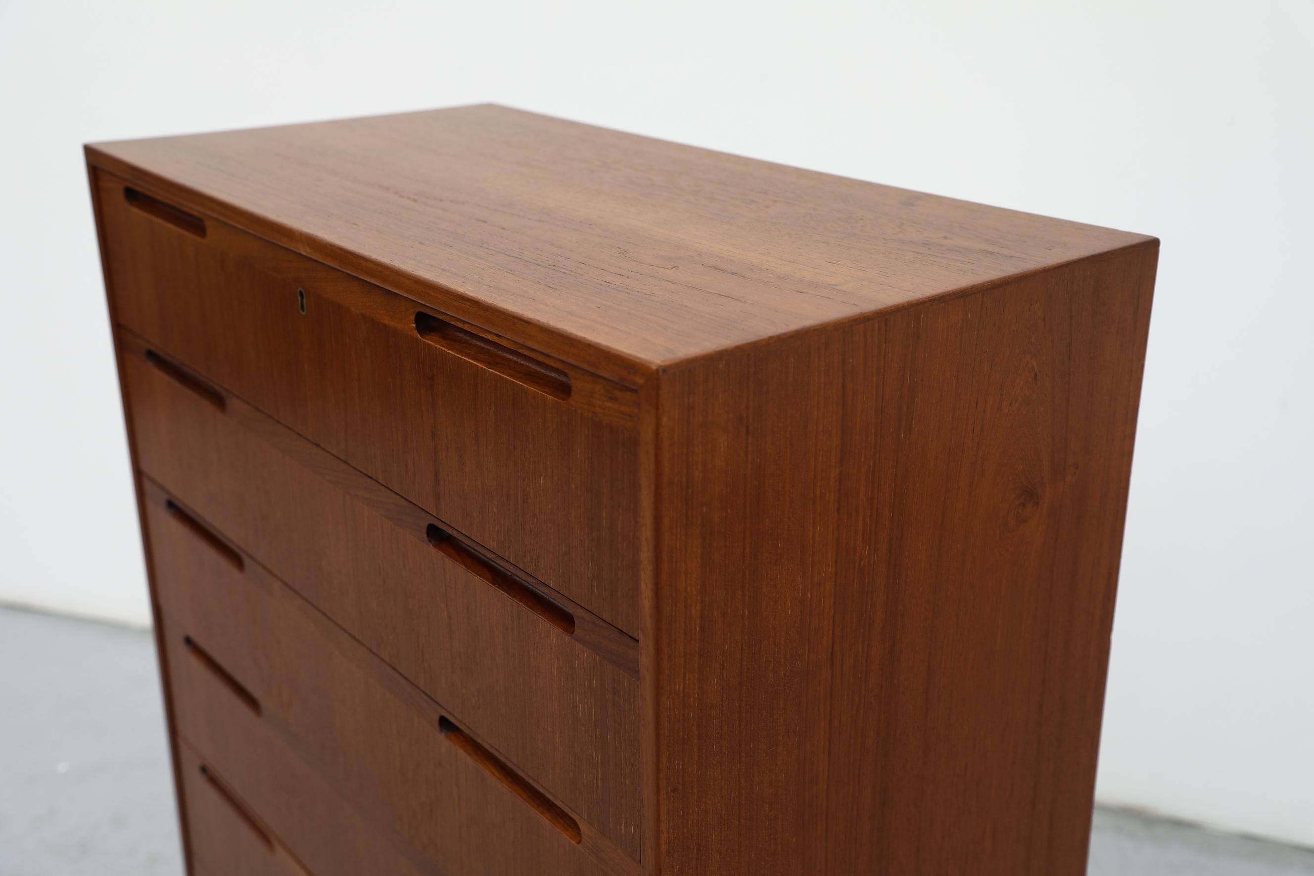 Mid-Century Danish Teak Dresser With 6 Drawers 2