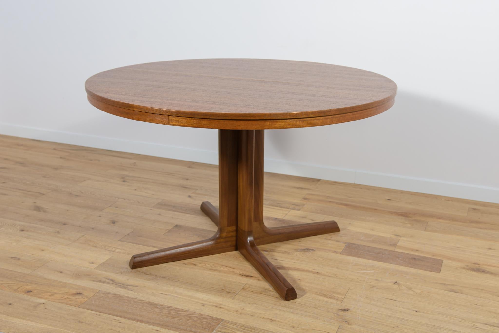 Woodwork Mid-Century Danish Teak Extendable Dining Table, 1960s For Sale