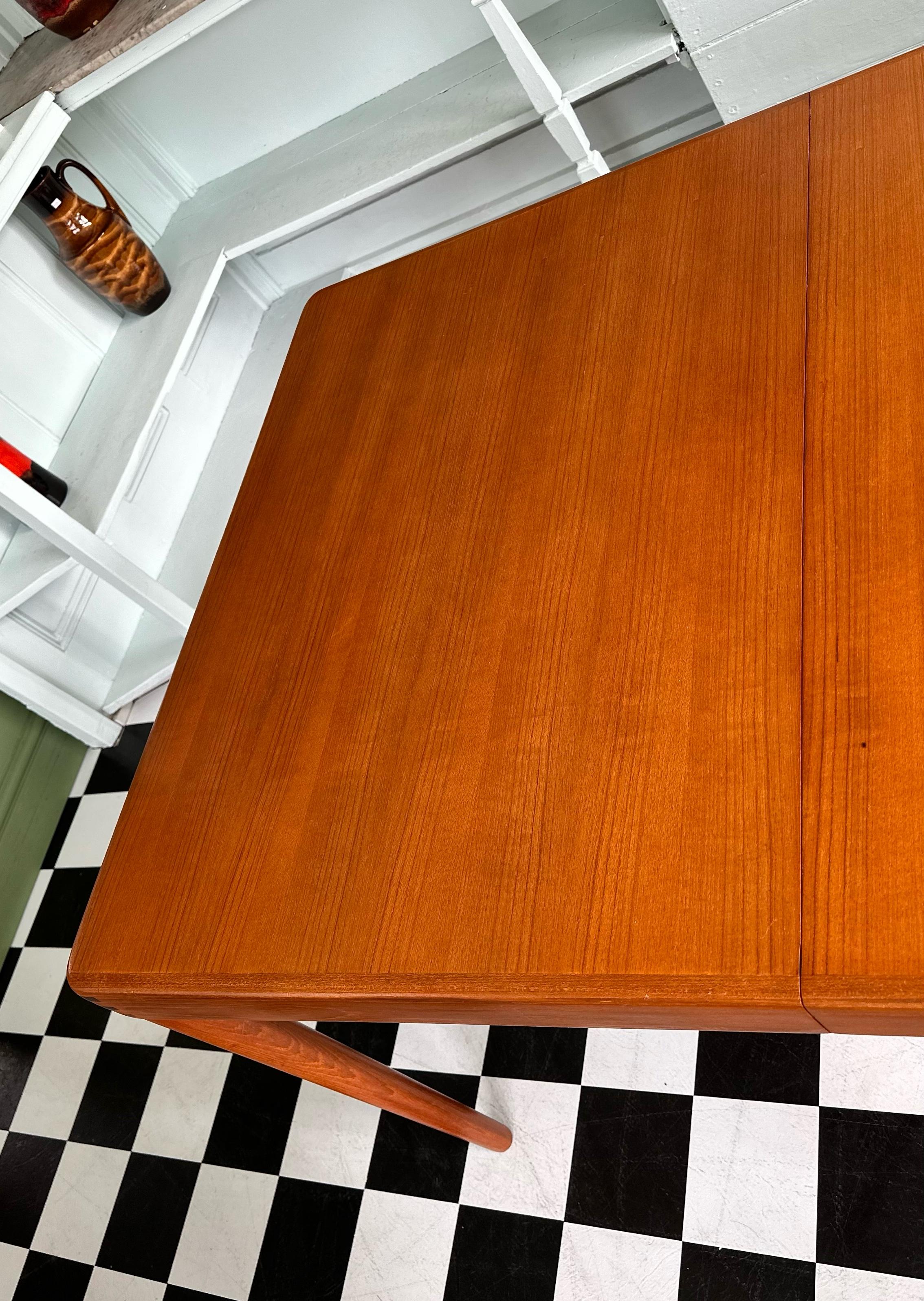 Mid Century Danish Teak Extendable Dining Table by H.W. Klein For Bramin 3