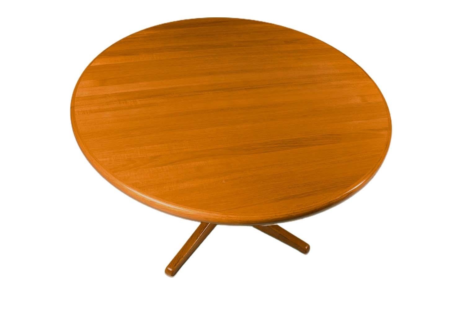 Mid-Century Danish Teak Extendable Dining Table 3