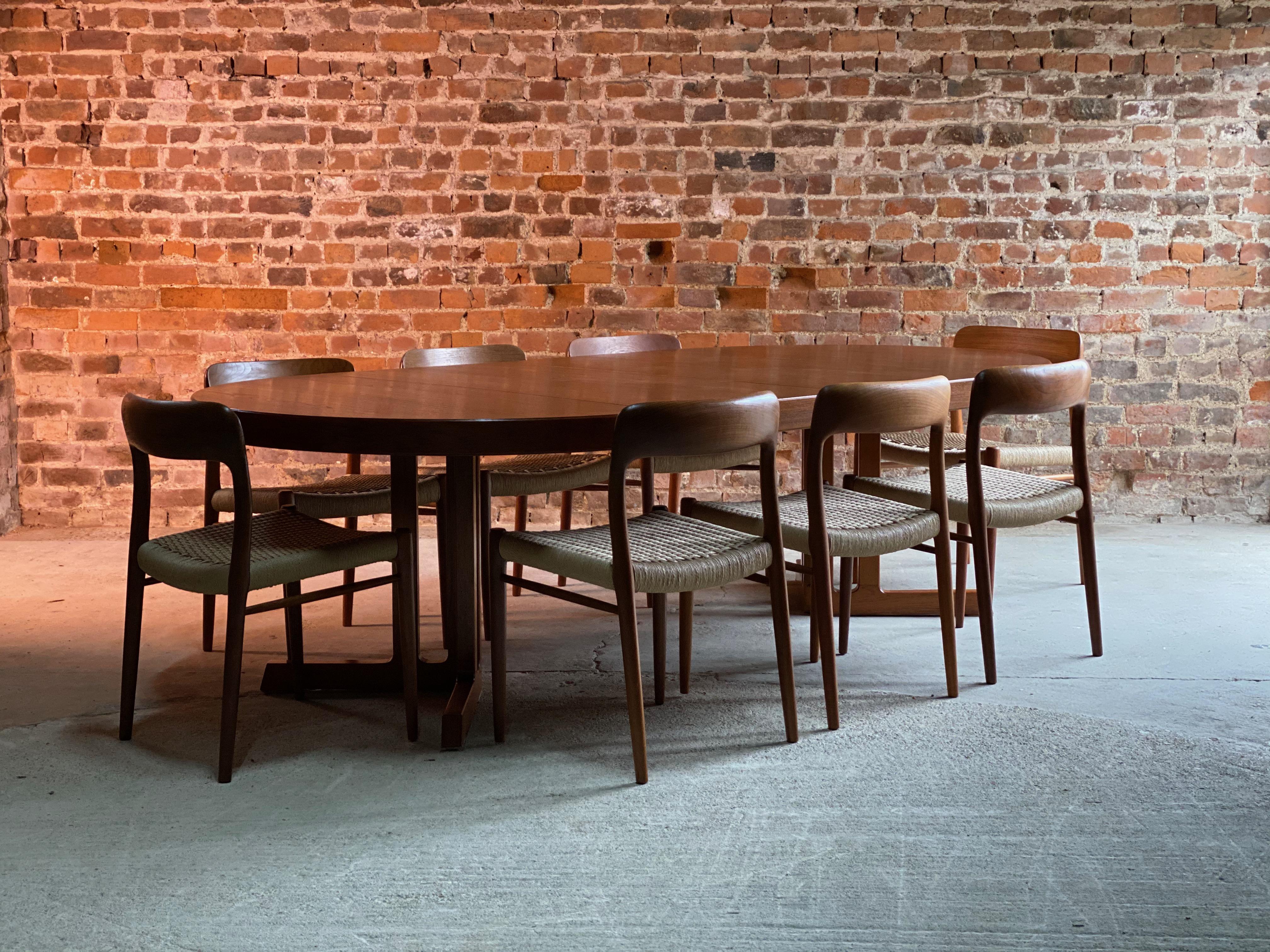 Mid-Century Modern Midcentury Danish Teak Extending Dining Table By Niels Otto Møller Model 15