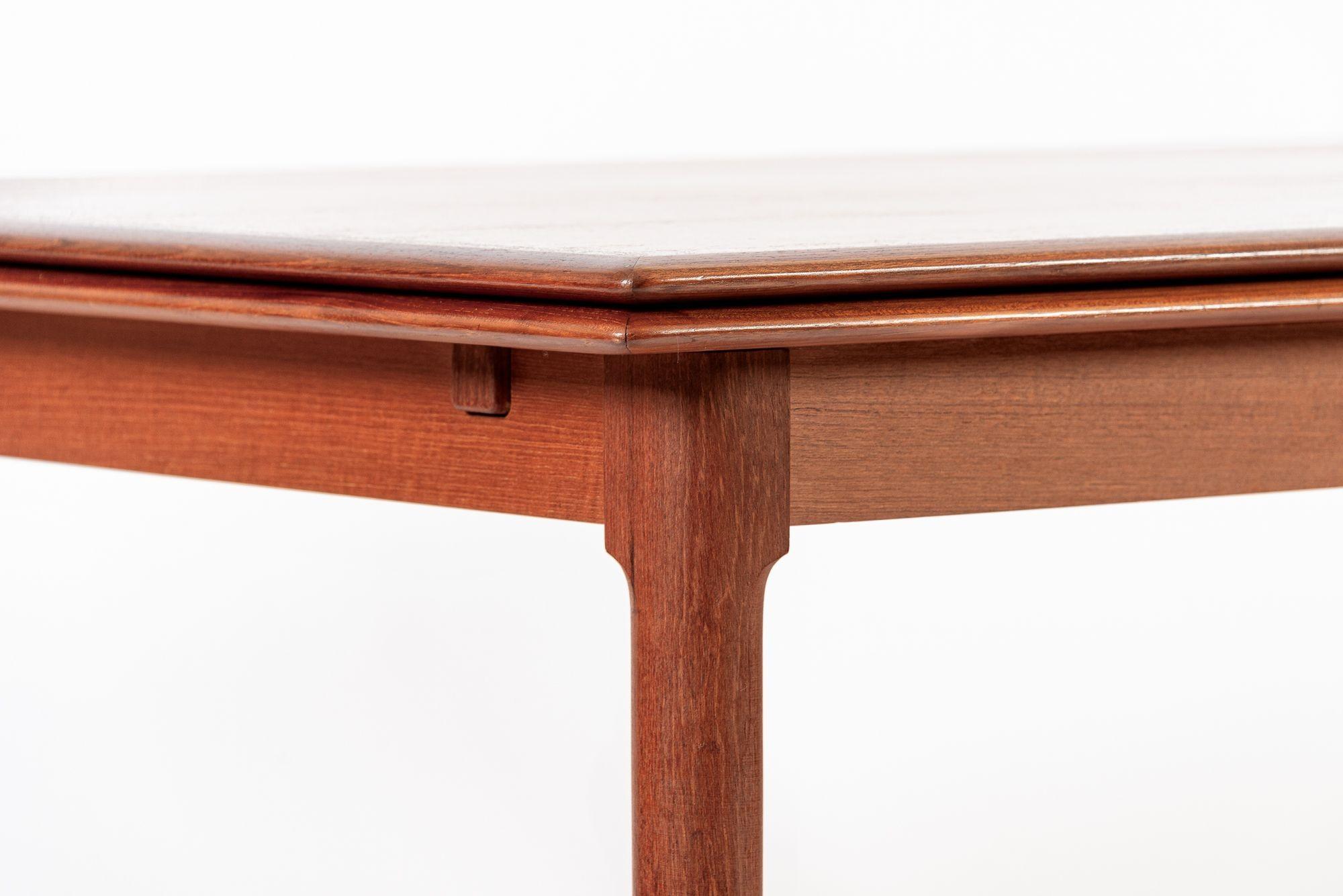 Mid Century Danish Teak Extension Dining Table by Kai Kristiansen (attr.) en venta 2