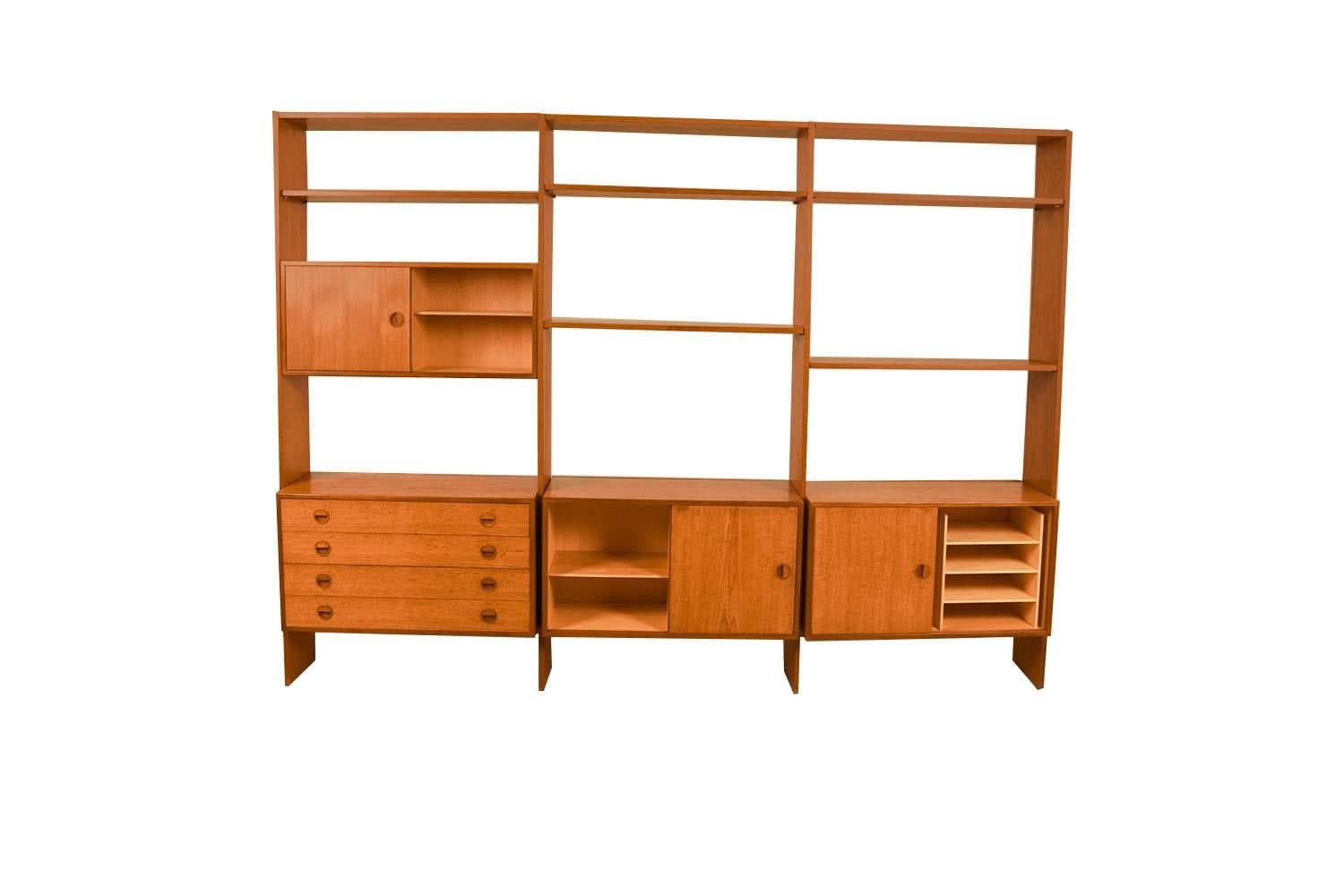Mid-20th Century Mid-Century Danish Teak Hansen & Guldborg Wall Unit Bookcase Cabinet  For Sale