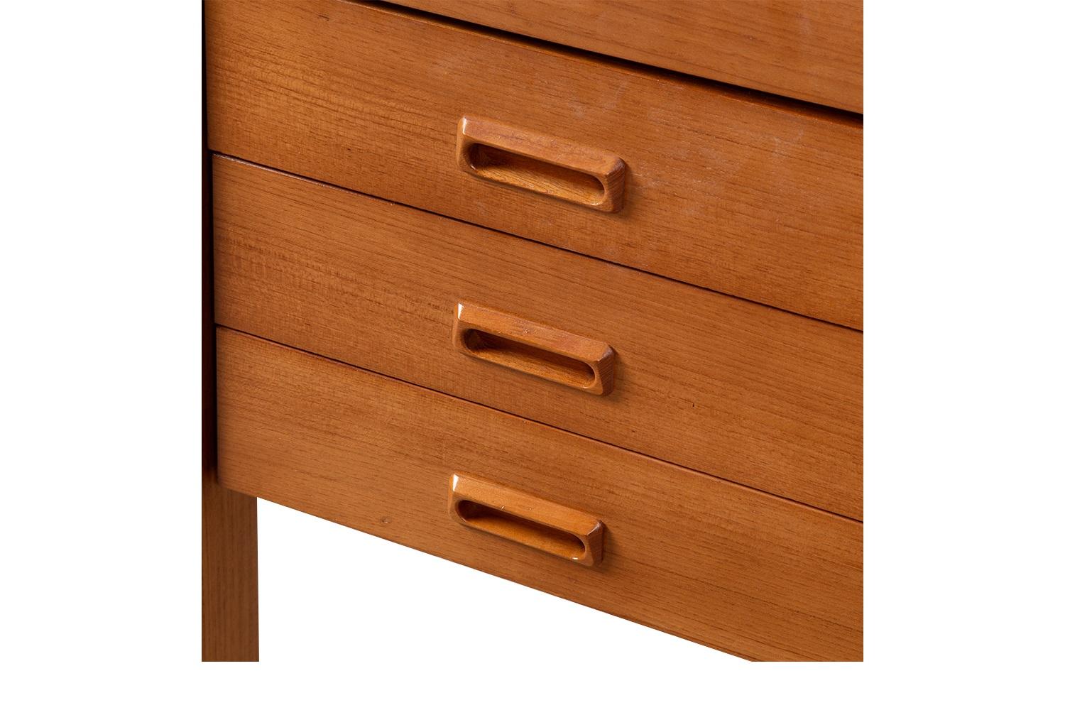 Scrivania direzionale grande in teak danese di metà secolo in vendita 1