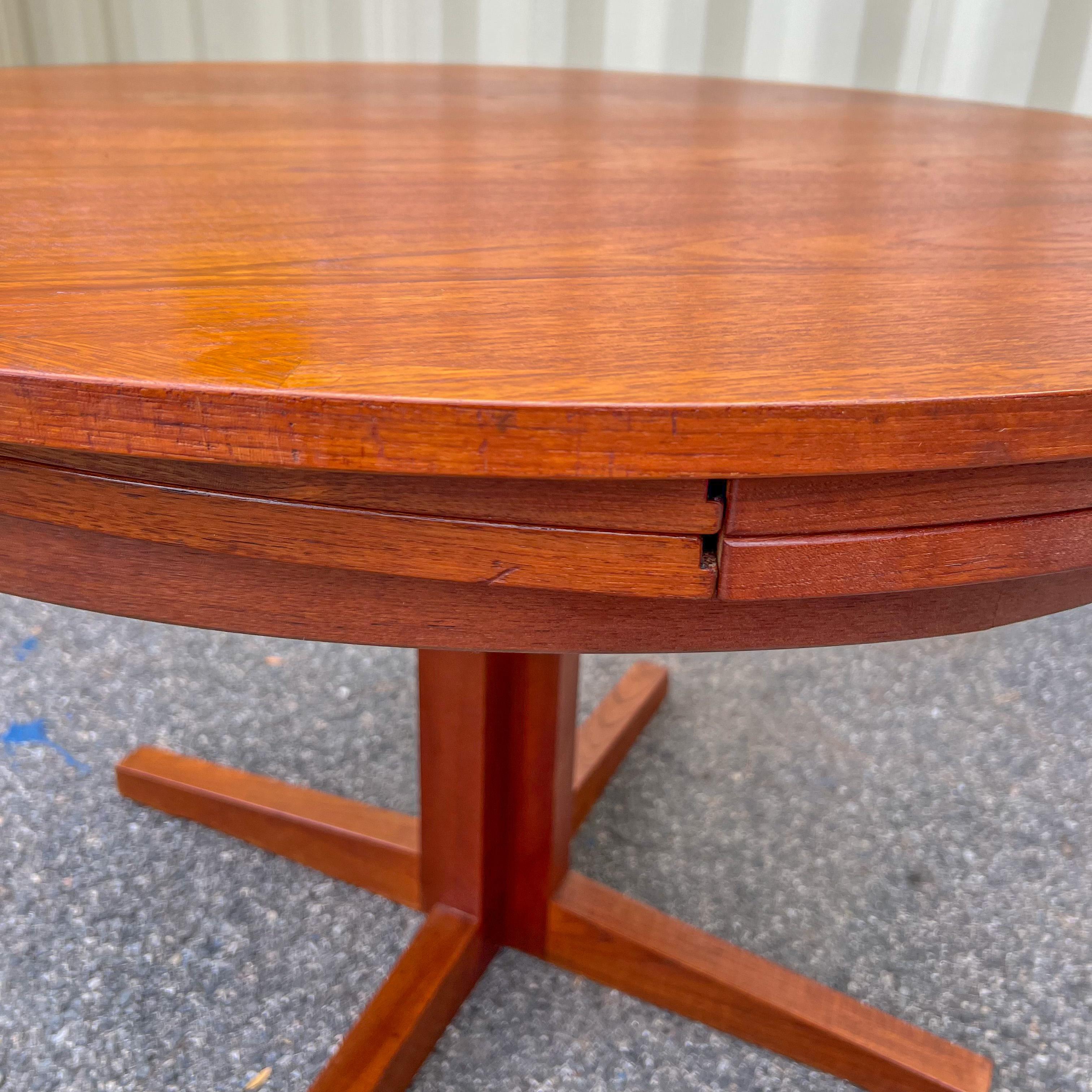 Mid-Century Danish Teak “Lotus” Flip Flap Dining Table by Dyrlund 9
