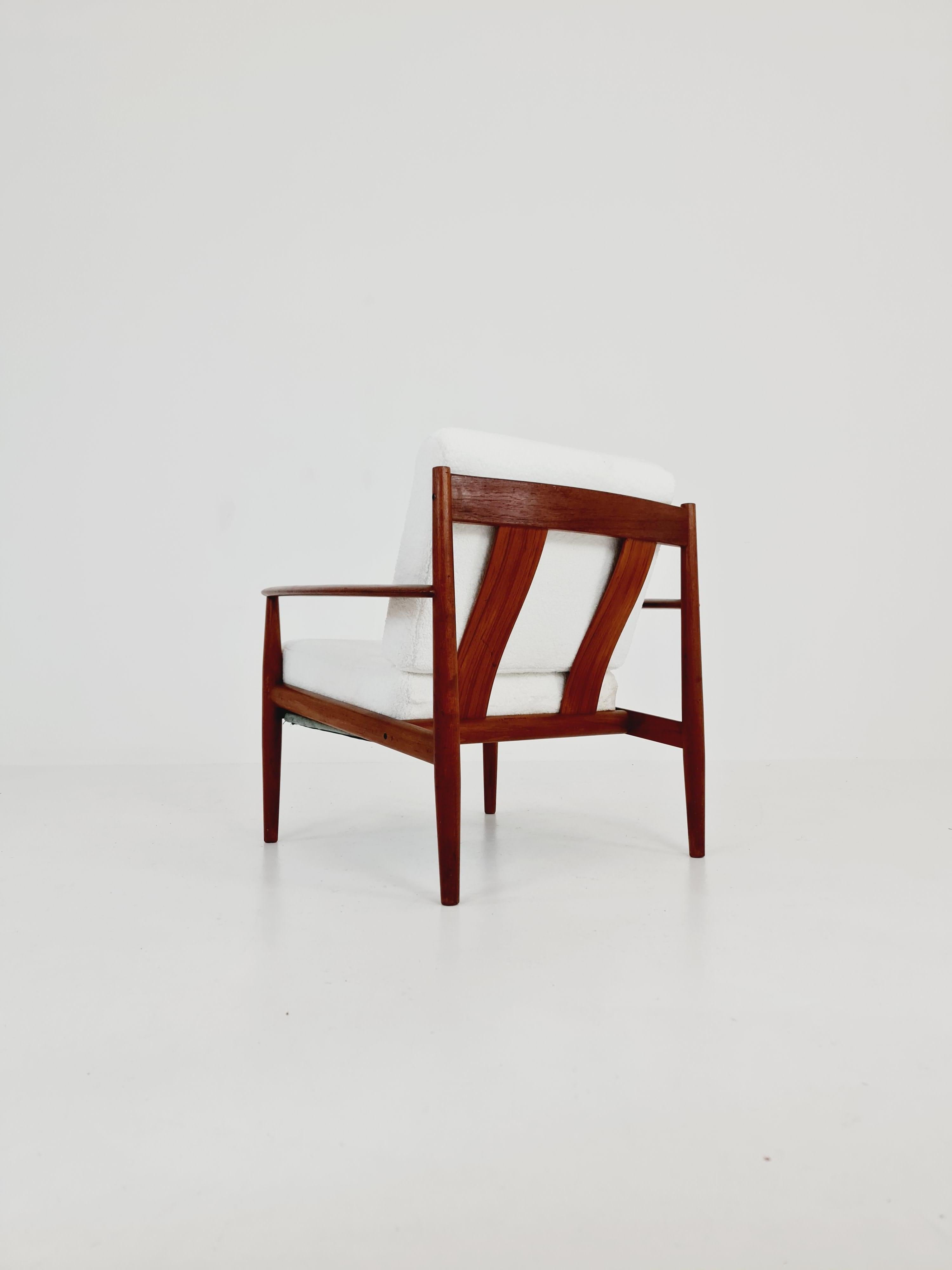 Mid-century Danish teak lounge chair/ Easy chair by Grete Jalk For France & Son For Sale 2