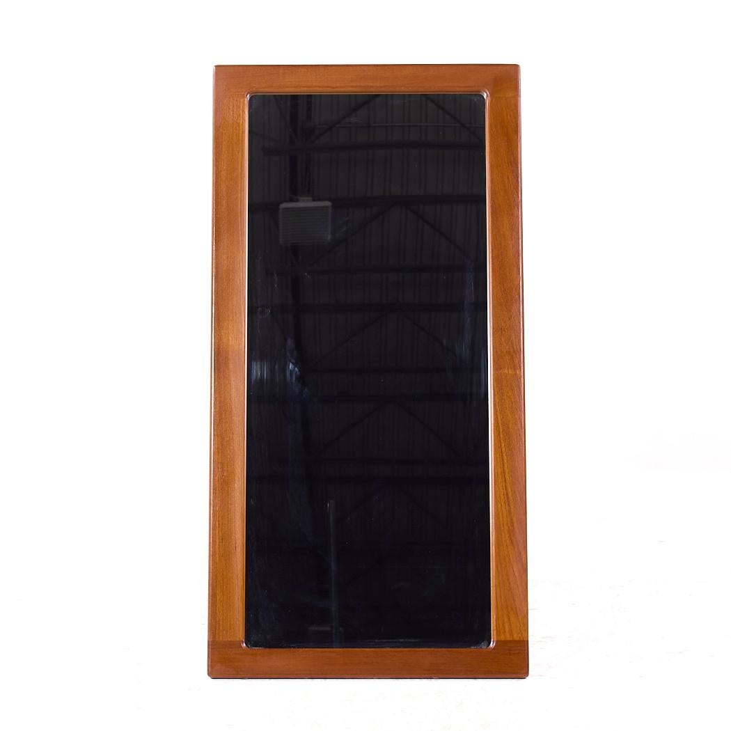 Mid-Century moderno Specchio danese di metà secolo in teak in vendita