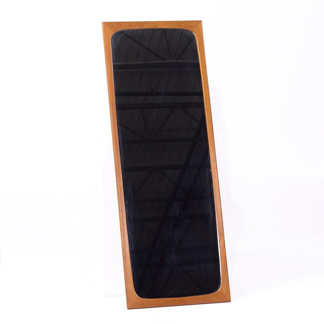 Mid-Century moderno Specchio danese di metà secolo in teak in vendita