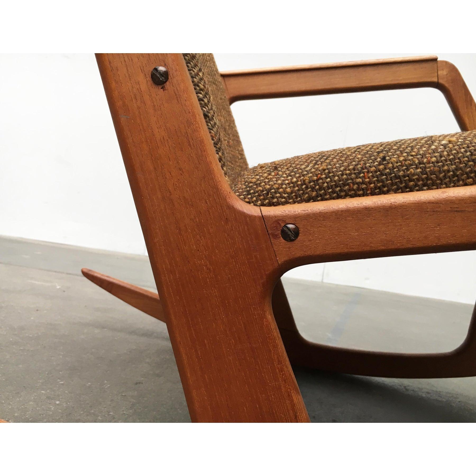 Mid-Century Danish Teak Model 100 Rocking Chair by Søren Georg Jensen, 1960s For Sale 3