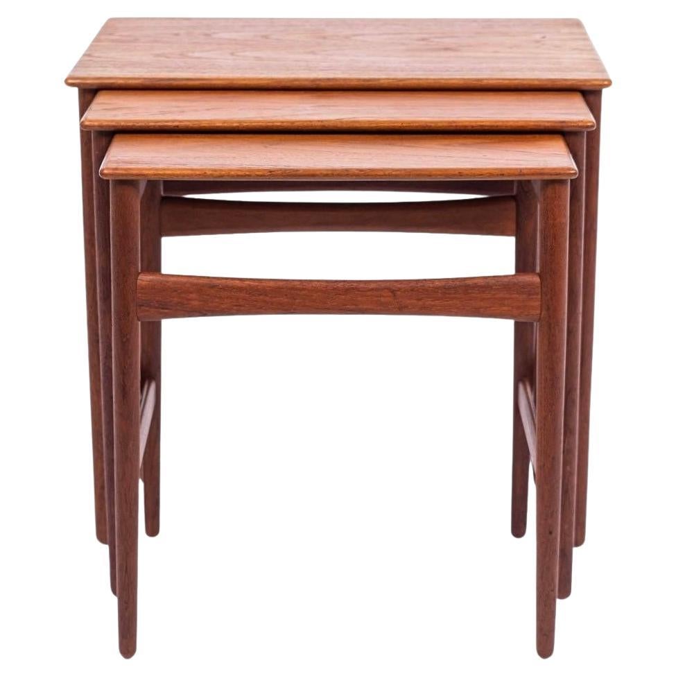 Dänische Teakholz-Stapeltische aus der Mitte des Jahrhunderts von Hans J. Wegner, 1960er Jahre