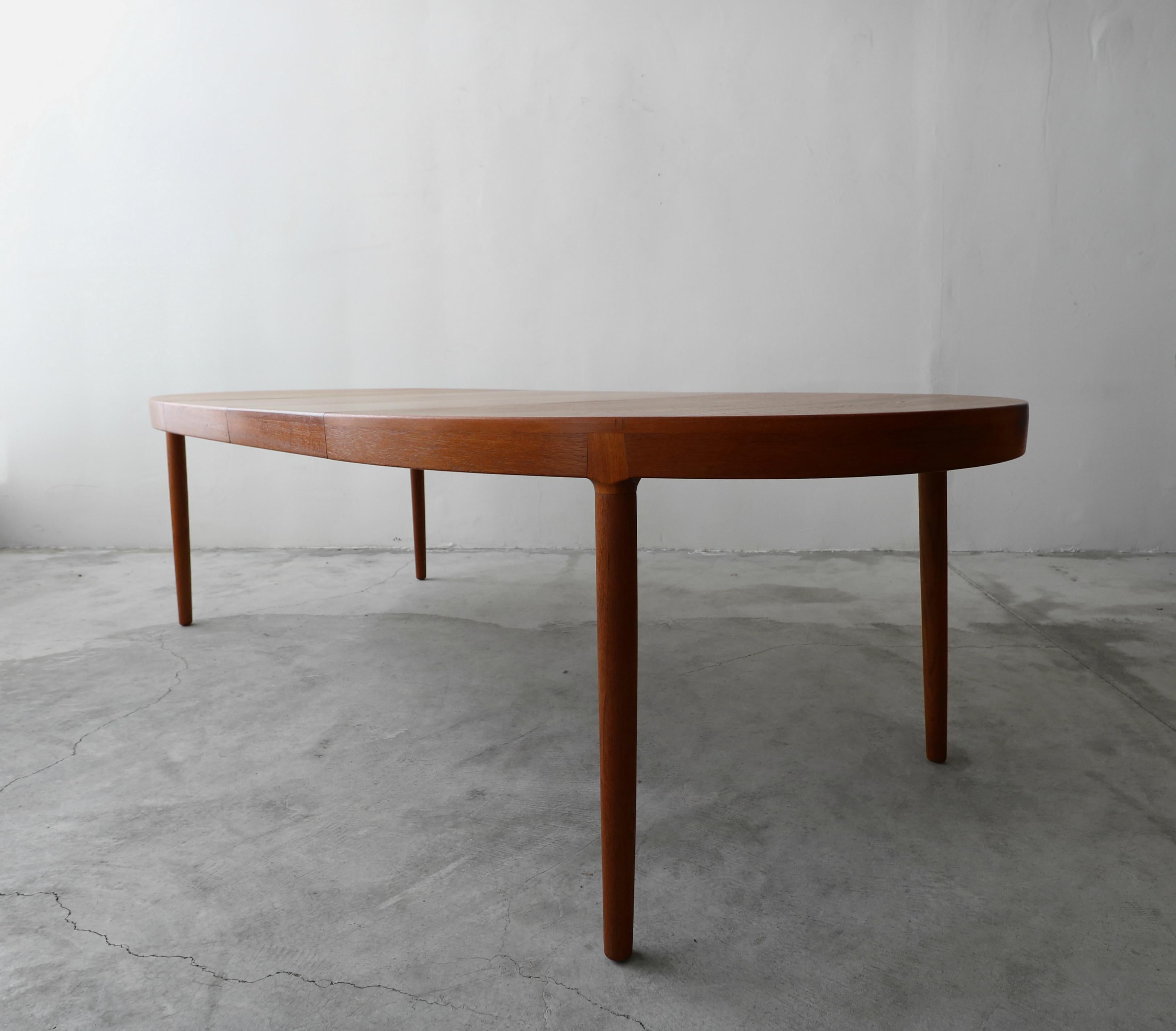 Midcentury Danish Teak Oval Dining Table by Harry Ostergaard for A/S Randers In Good Condition In Las Vegas, NV