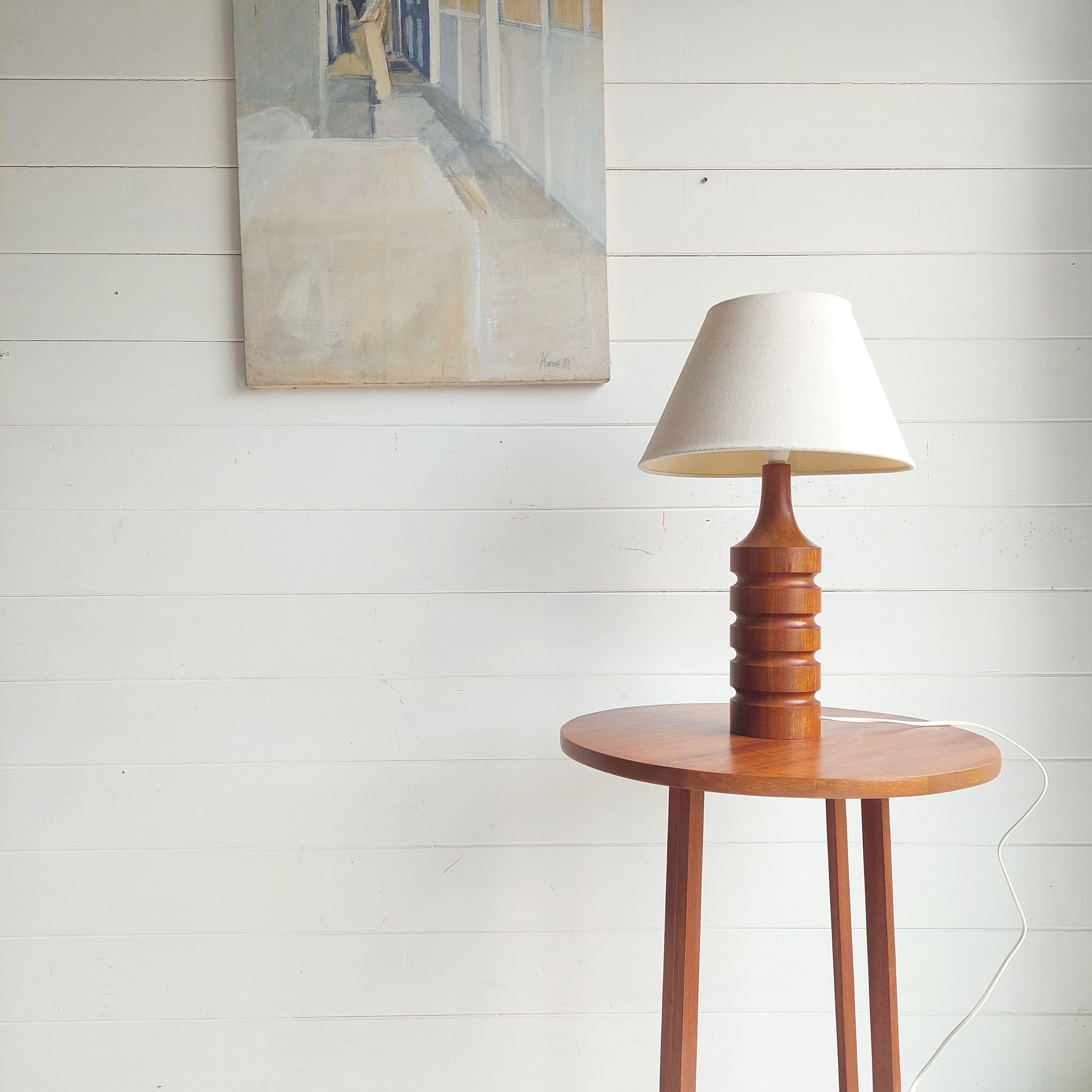 Teak Danish table lamp base dating from the 60s
This beautiful teak table lamp base is the perfect addition to any home.

The sculptural aesthetic of the chunky ribbed design has a very handmade feel about it that makes this piece brim with