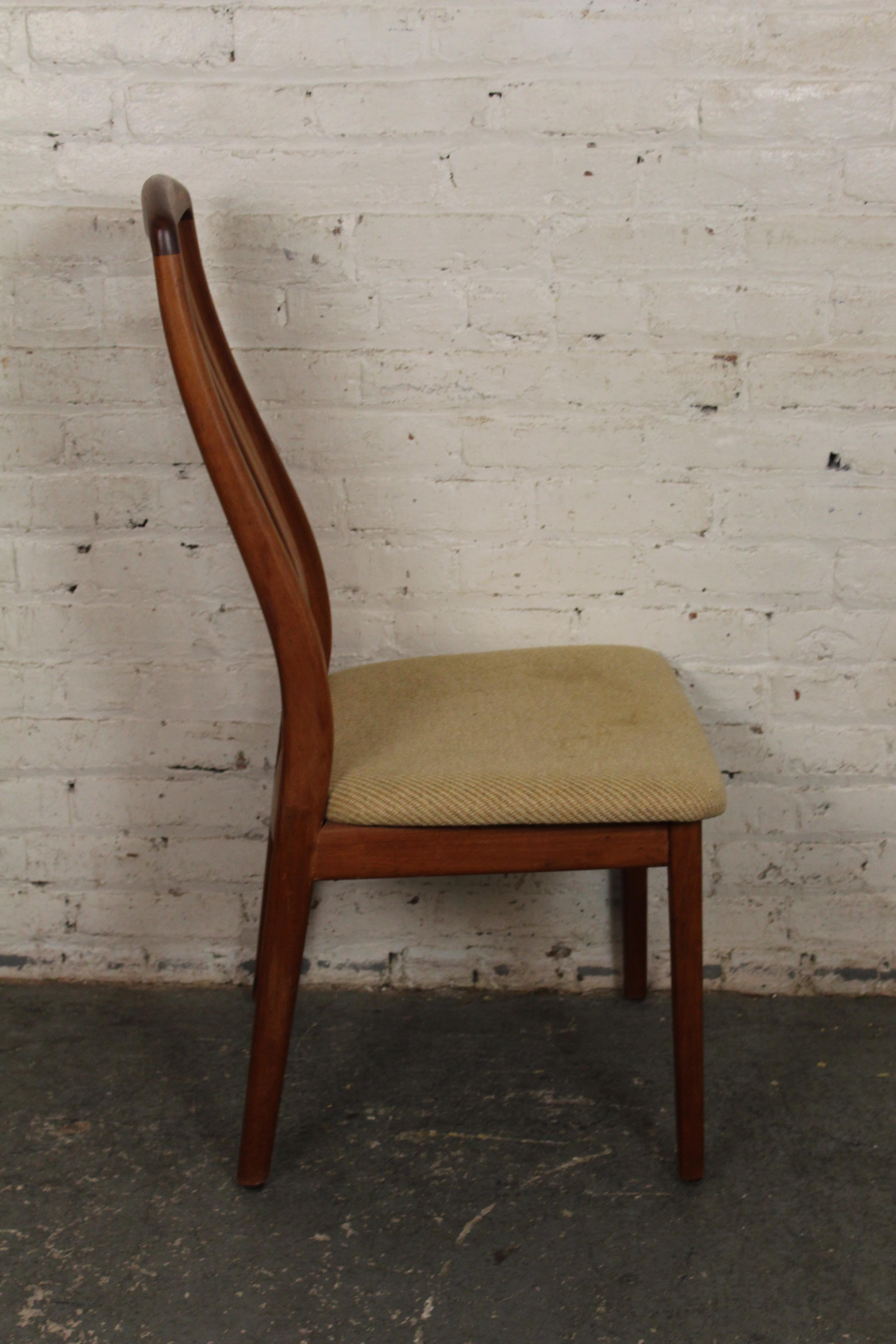 Silla auxiliar danesa de teca de mediados de siglo de Preben Schou Andersen en Bueno estado para la venta en Brooklyn, NY