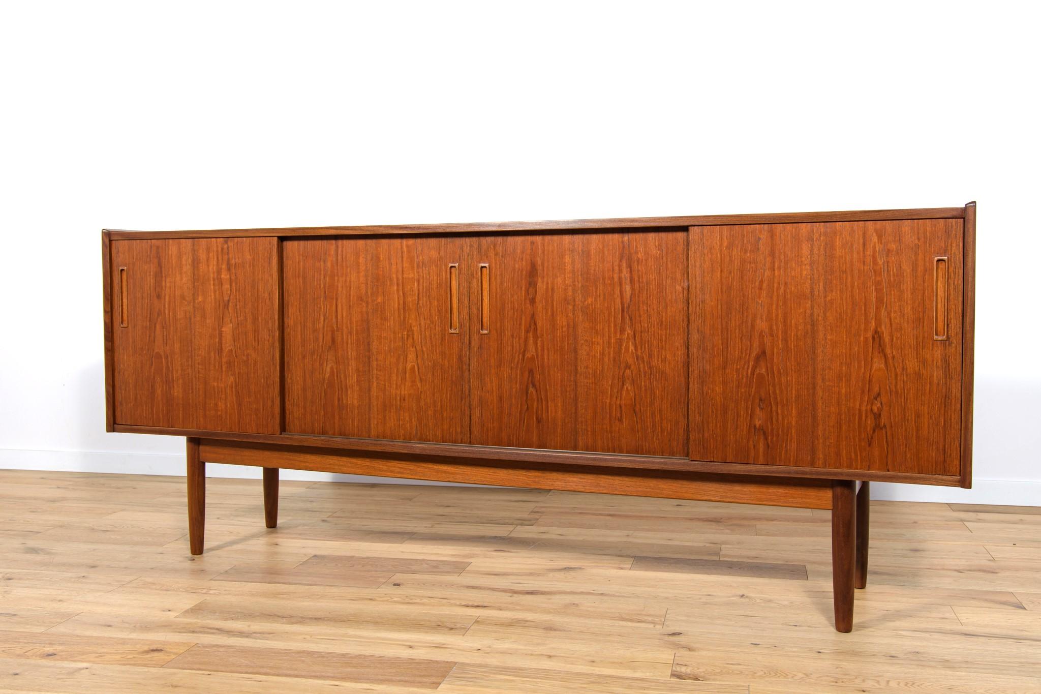  Mid-Century Danish Teak Sideboard, 1960s In Excellent Condition For Sale In GNIEZNO, 30