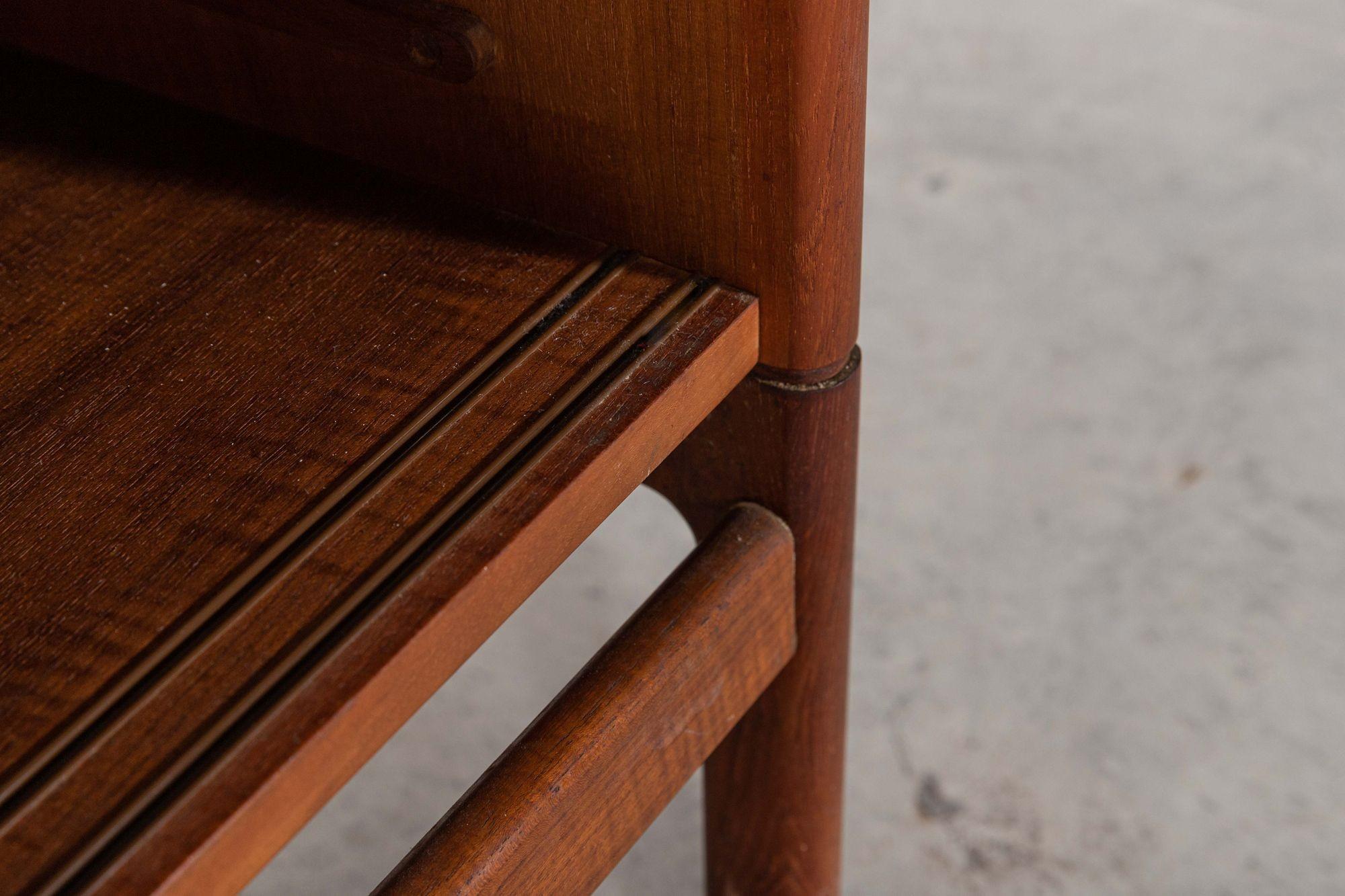 Credenza danese di metà secolo in teak a forma di tamburo in vendita 8
