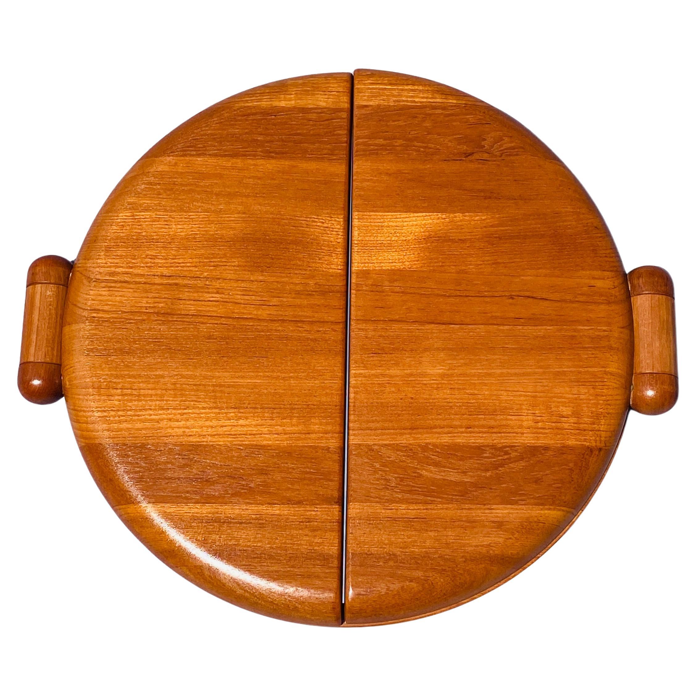 Dänischer dreifach gefalteter runder Wandspiegel aus Teakholz aus der Mitte des Jahrhunderts von Pedersen & Hansen 1960s im Angebot 1