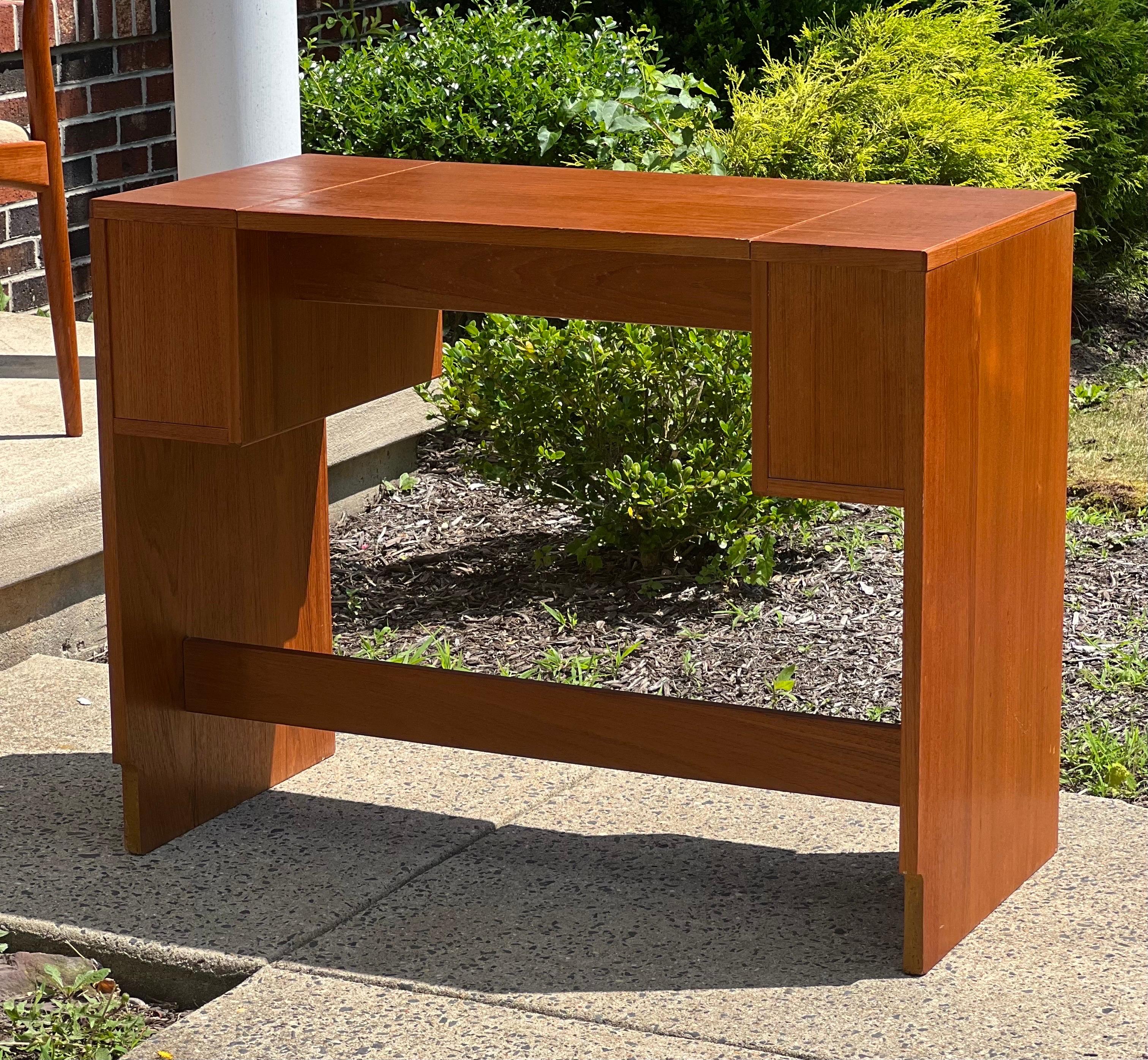 Mid-20th Century Mid Century Danish Teak Vanity with Chair, Uldum Mobelfabrik