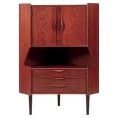 Meuble de bar d'angle danois du milieu du siècle en bois de teck, années 1960