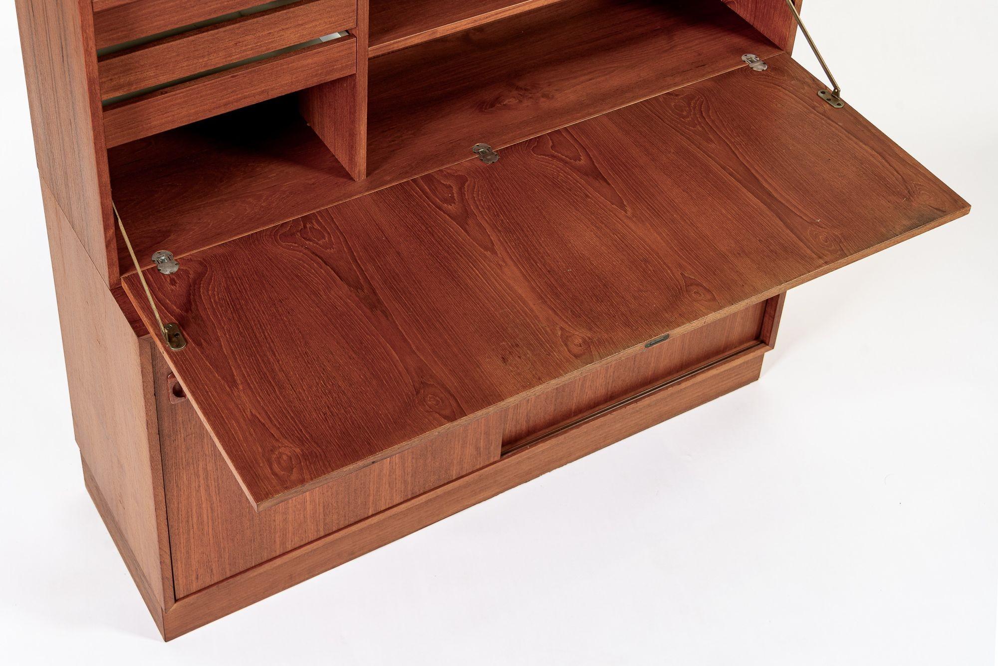 Mid Century Danish Teak Holz Drop-Down-Sekretär-Schreibtisch Wandeinheit im Angebot 4