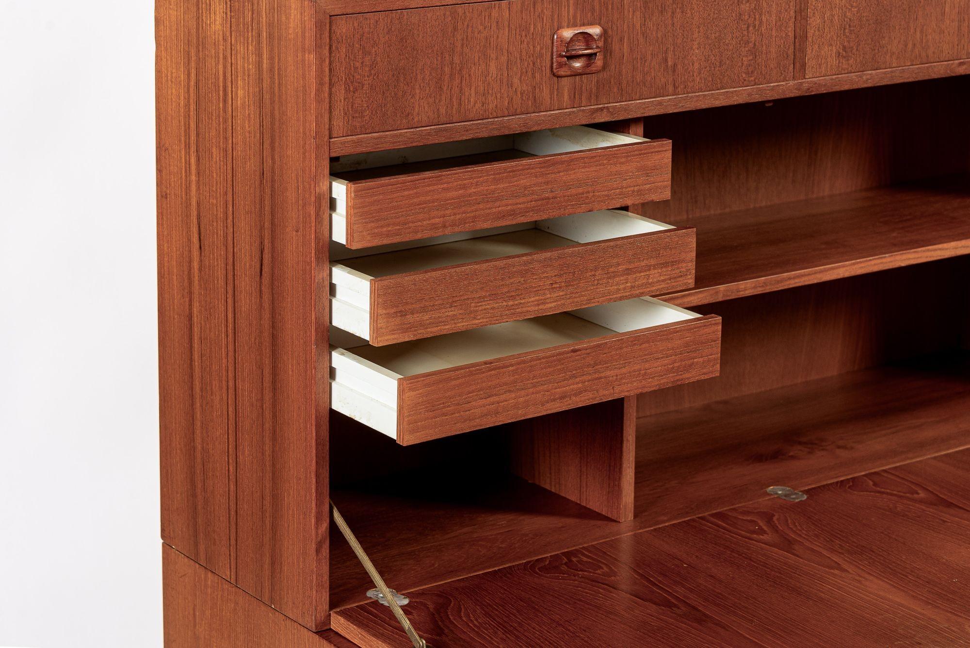 Mid Century Danish Teak Holz Drop-Down-Sekretär-Schreibtisch Wandeinheit im Angebot 2