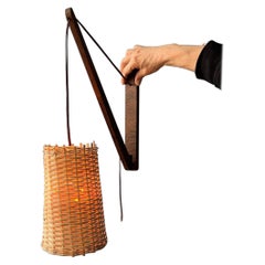 Lampada da parete con canna da pesca in legno di teak della metà del secolo scorso con paralume in canna, anni '70
