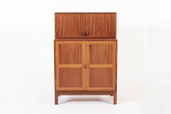Armario danés de madera de teca de mediados de siglo, por Soborg Mobler Años 60