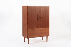 Mid Century Danish Teak Holz Lagerung oder Bar Schrank