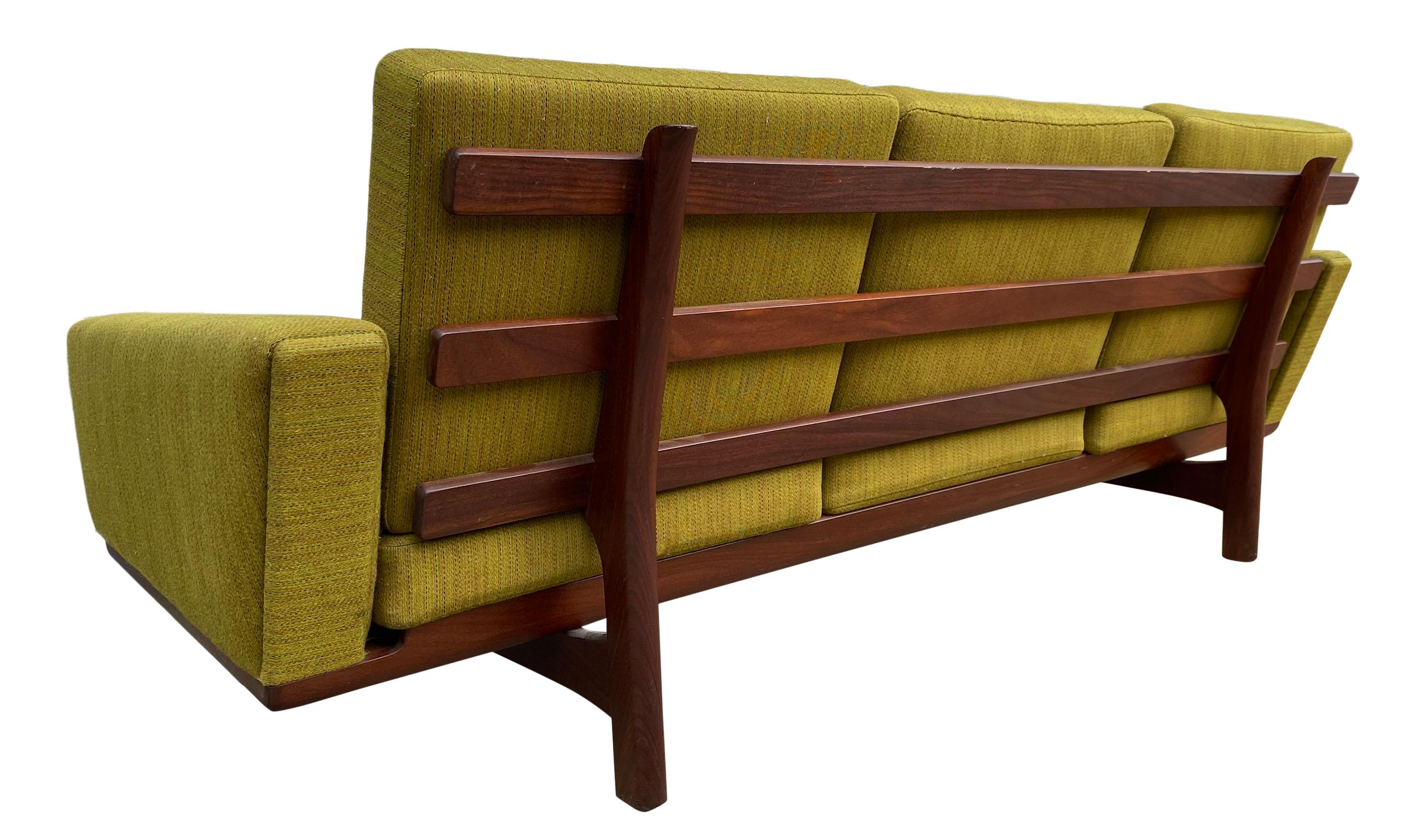 Midcentury Danish Three-Seat Sofa Model GE-236/3 by Hans Wegner for GETAMA Teak 5