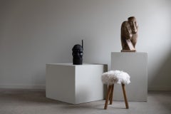 Sgabello danese a treppiede di metà secolo in faggio, rivestito in lana d'agnello, anni '60