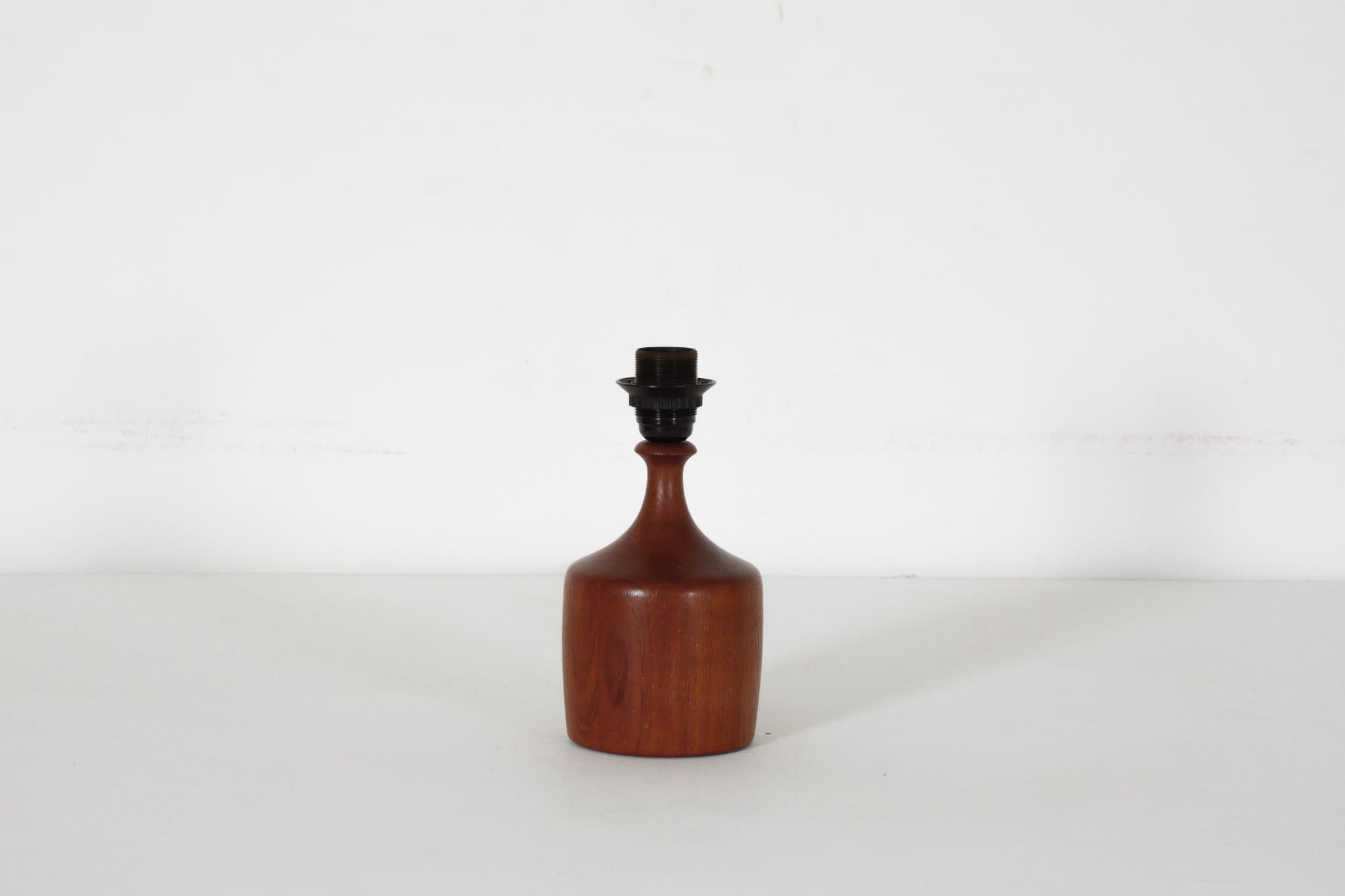 Mid-Century Danish Turned Wood Table Lamp with Fabric Shade For Sale 8