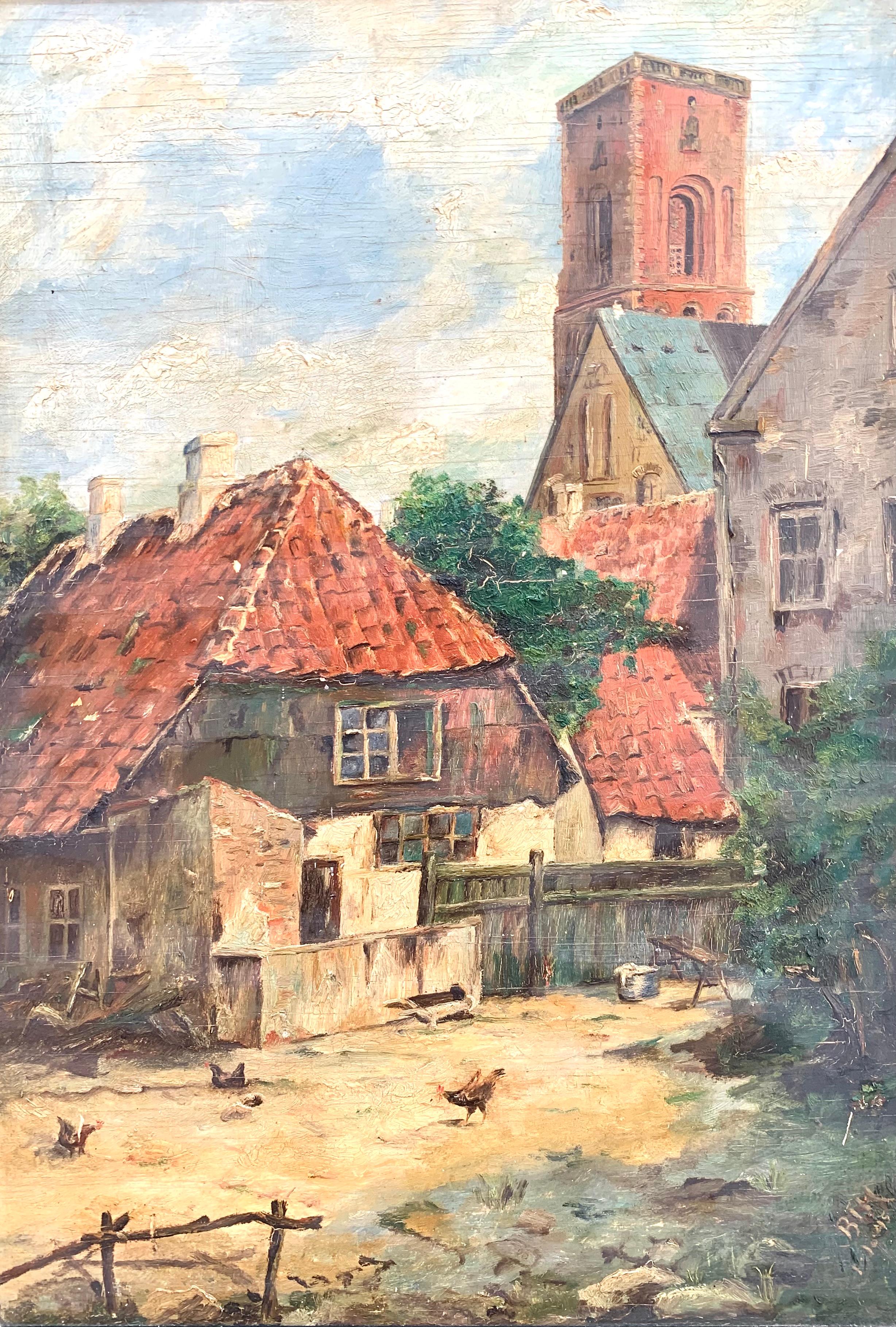 Dies ist ein Original Öl auf Platte realistische Malerei Mitte des Jahrhunderts. Das Motiv ist eine rustikale Kulisse der dänischen Domstadt Ribe. Im Vordergrund sieht man Hühner und ein rotgedecktes Haus, im Hintergrund den Turm der