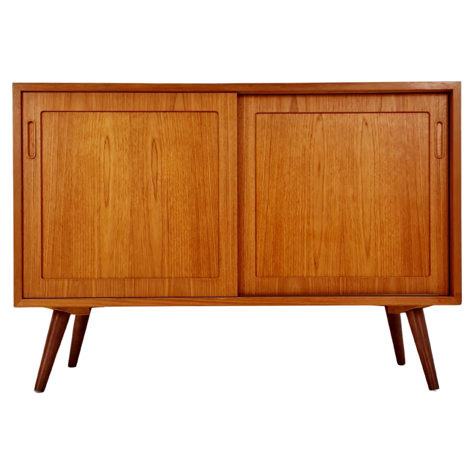 Mid-century Danish vintage Teak hallway cabinet, sideboard, By Hundevad 1960s