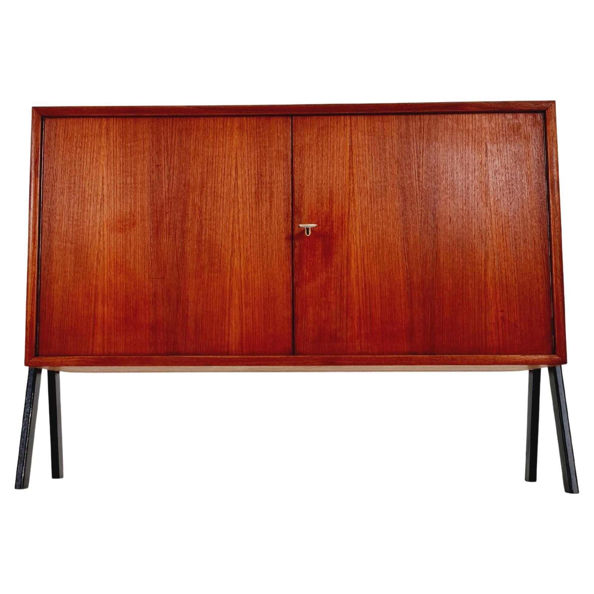 Buffet danois vintage en teck du milieu du siècle dernier, années 1960
