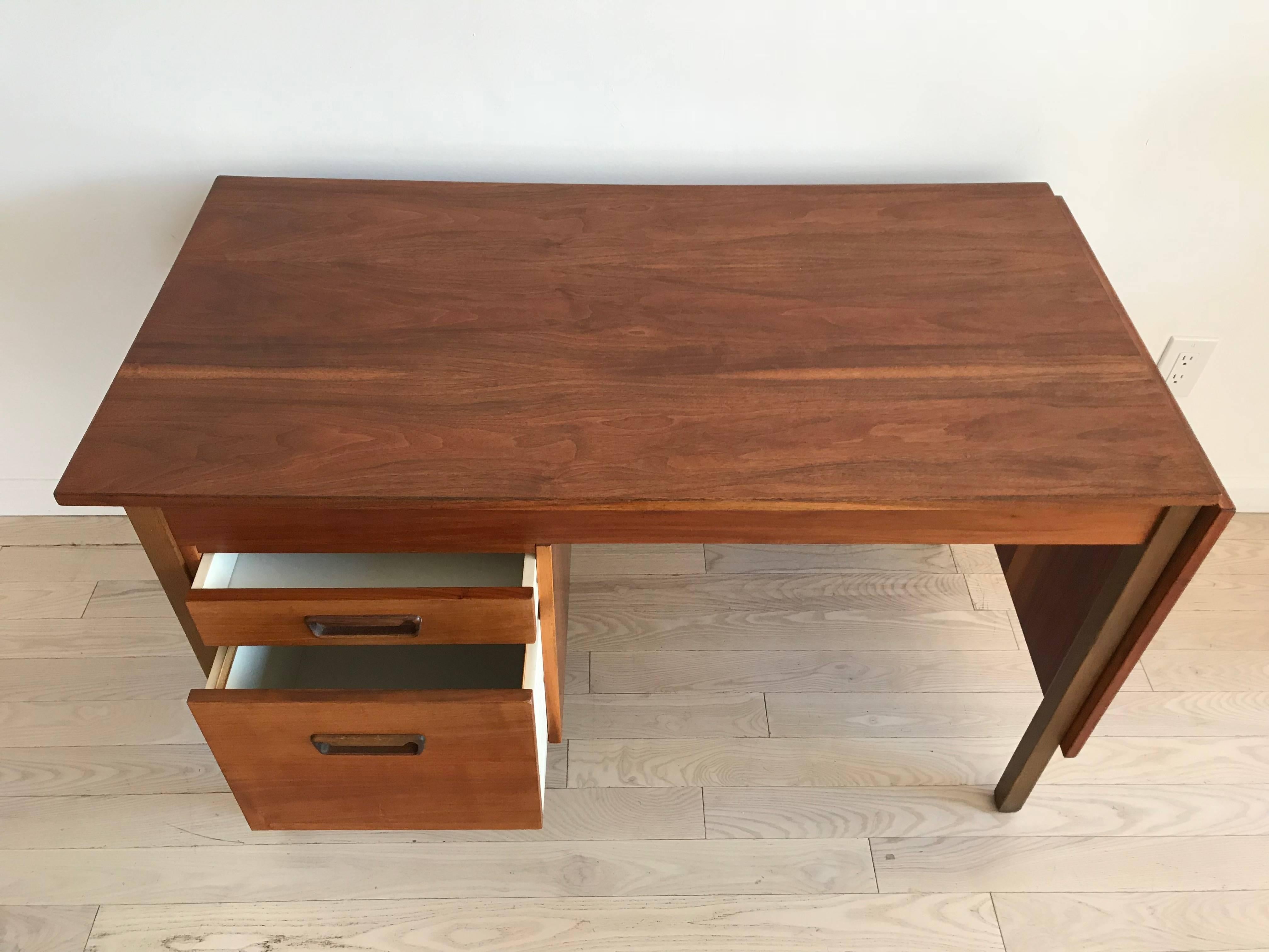 Midcentury Danish Walnut Expandable Desk for Maurice Villency 4