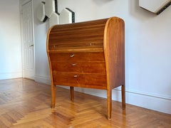 Scrivania, cassettiera o segretaria danese di metà secolo in noce, circa anni '50